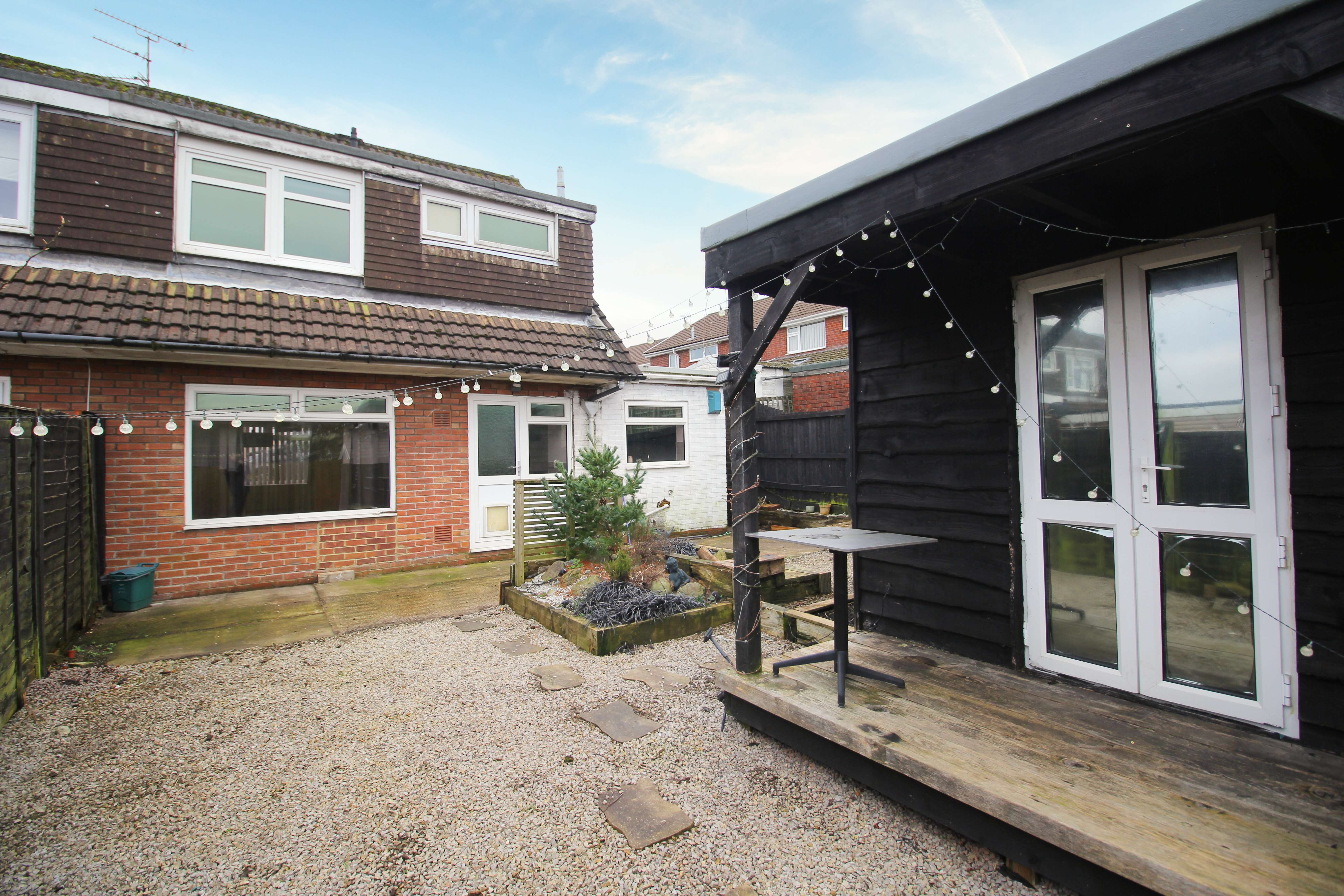 Manorbier Close, Tonteg CF38 1HL  Interior