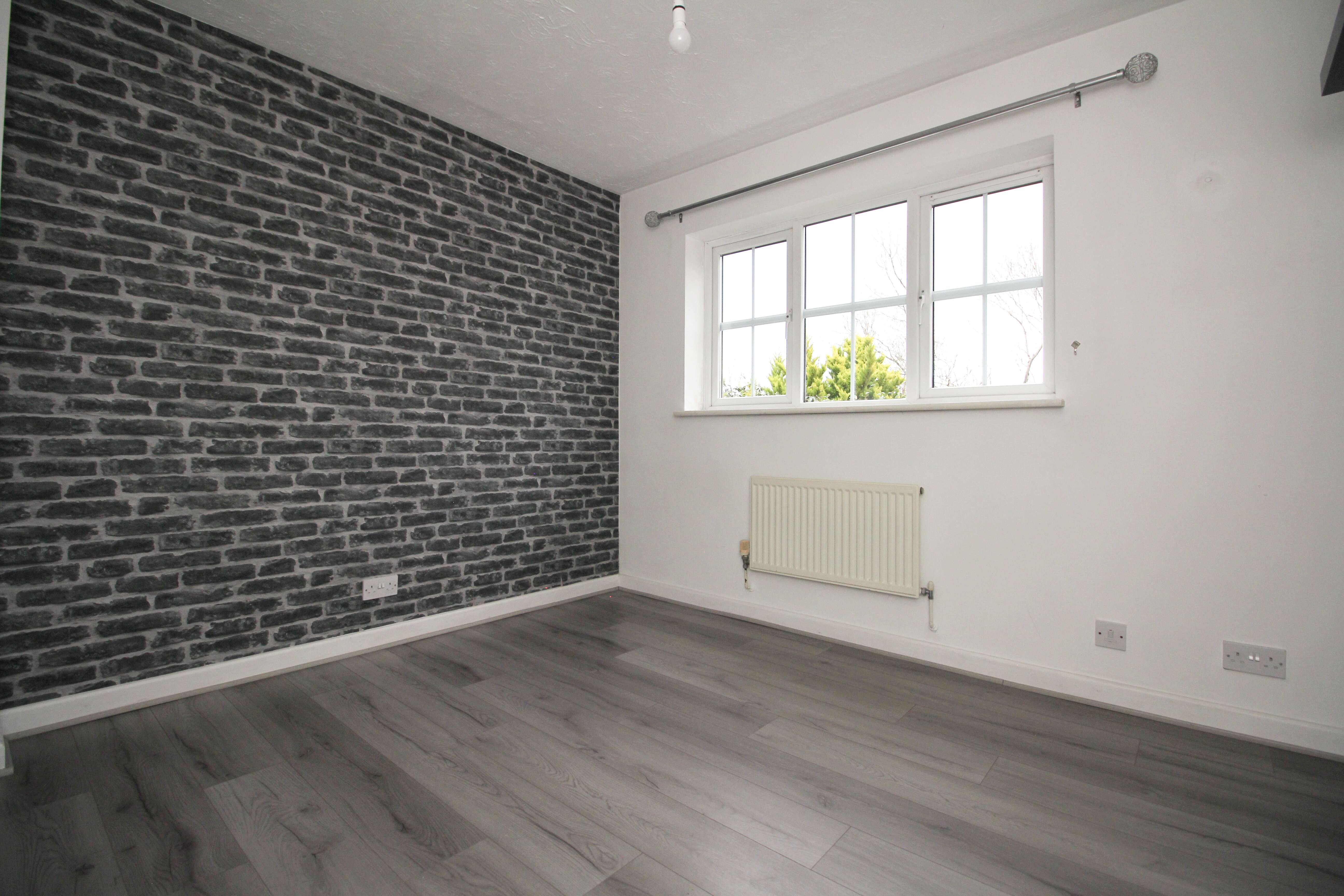 Newmill Gardens, Miskin CF72 8RX  Interior