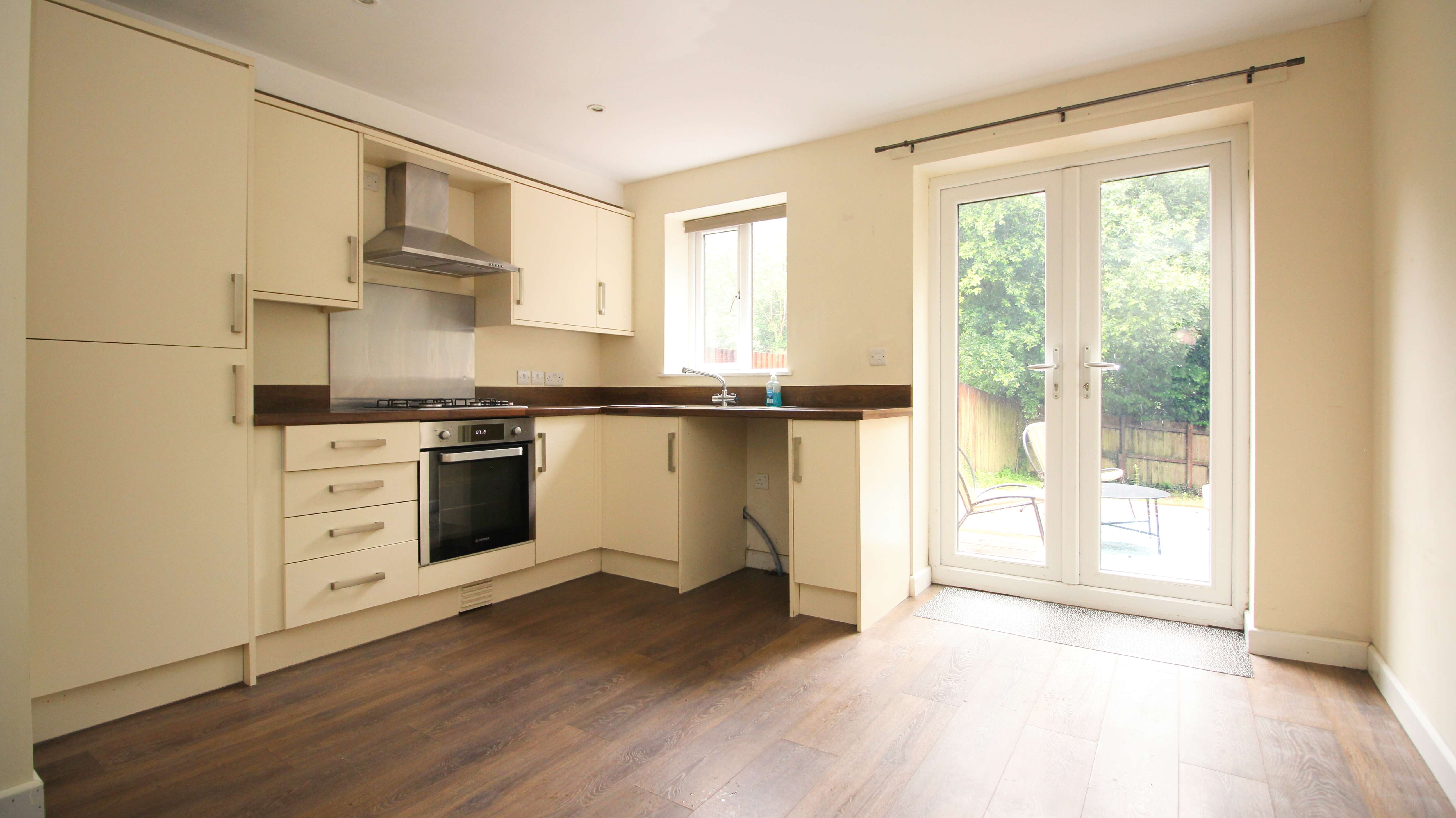 Manor Chase, Beddau, CF38 2JF  Interior
