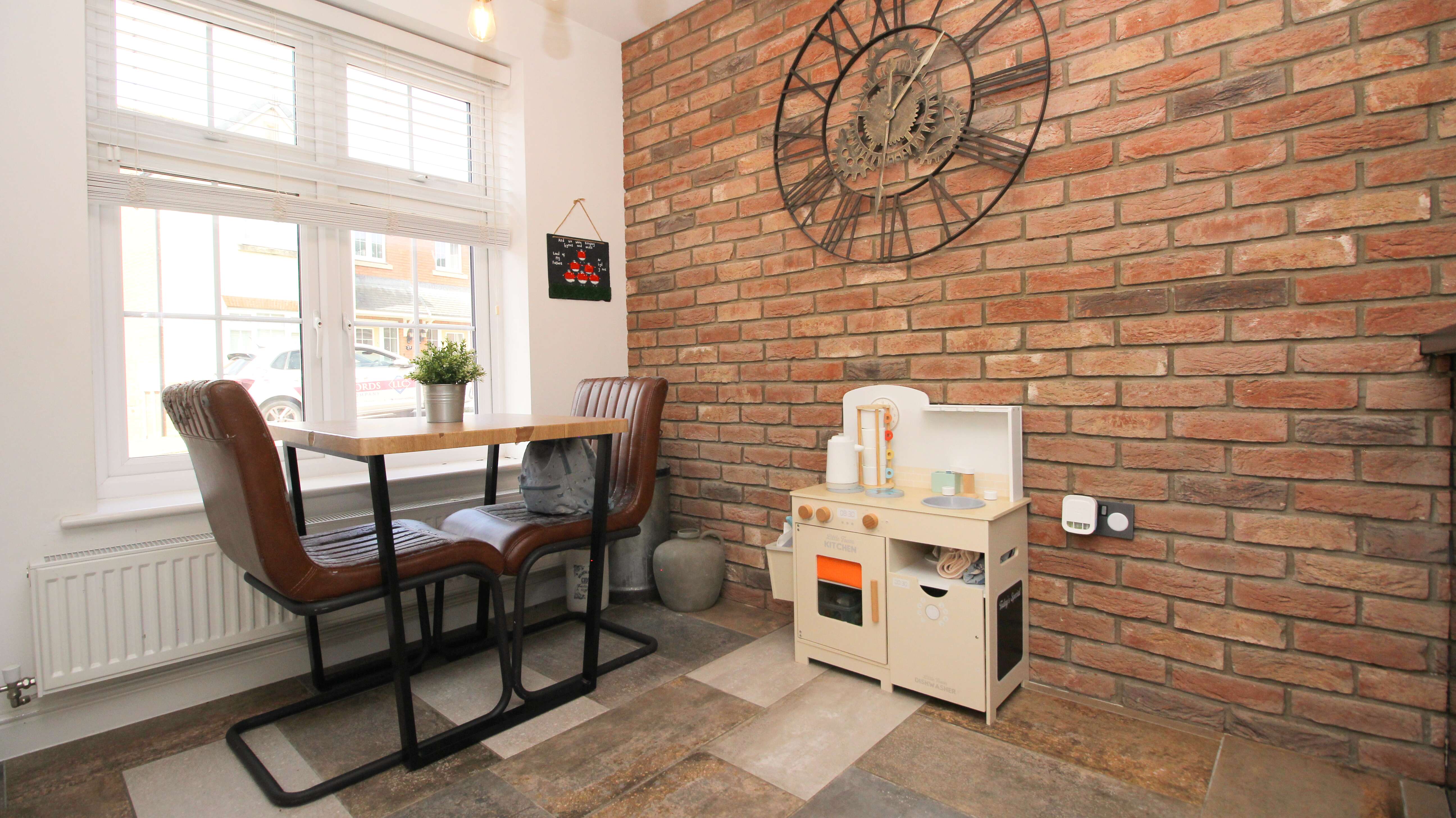 Highfields, Coedely Tonyrefail, Porth, CF39 8GA  Interior
