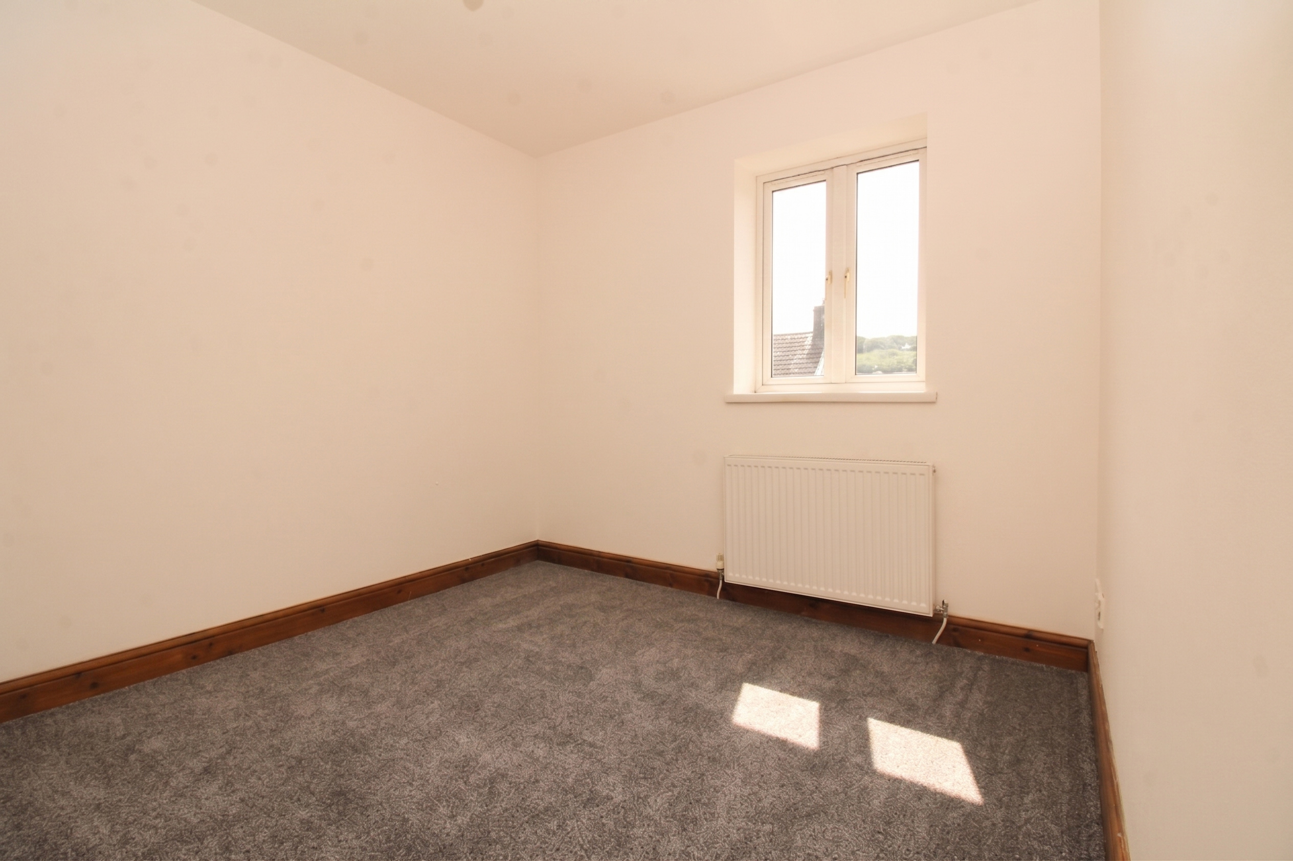 High Street, Tonyrefail, Porth, CF39 8PH  Interior