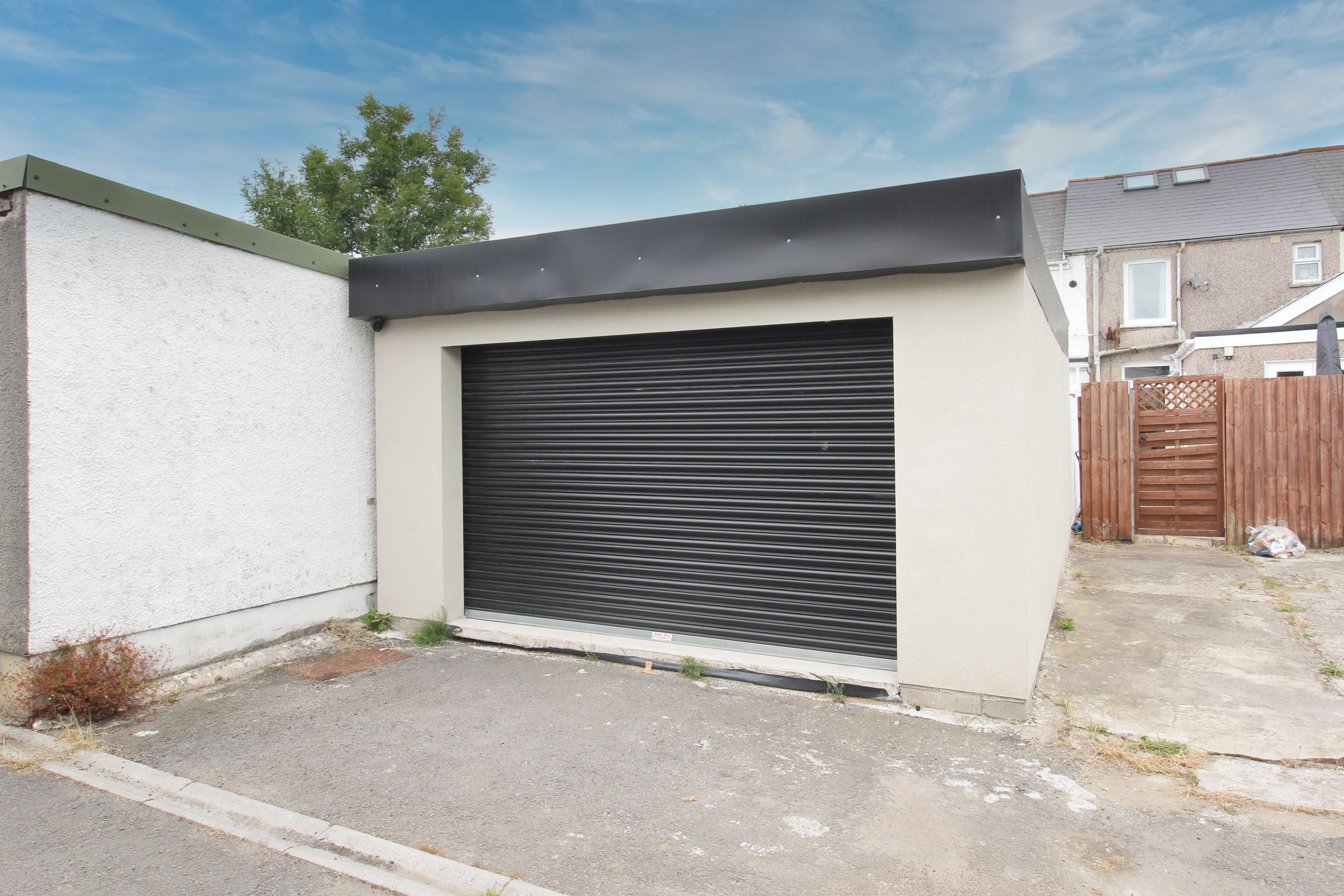 Stuart Street, Pontyclun, CF72 9EF  Interior