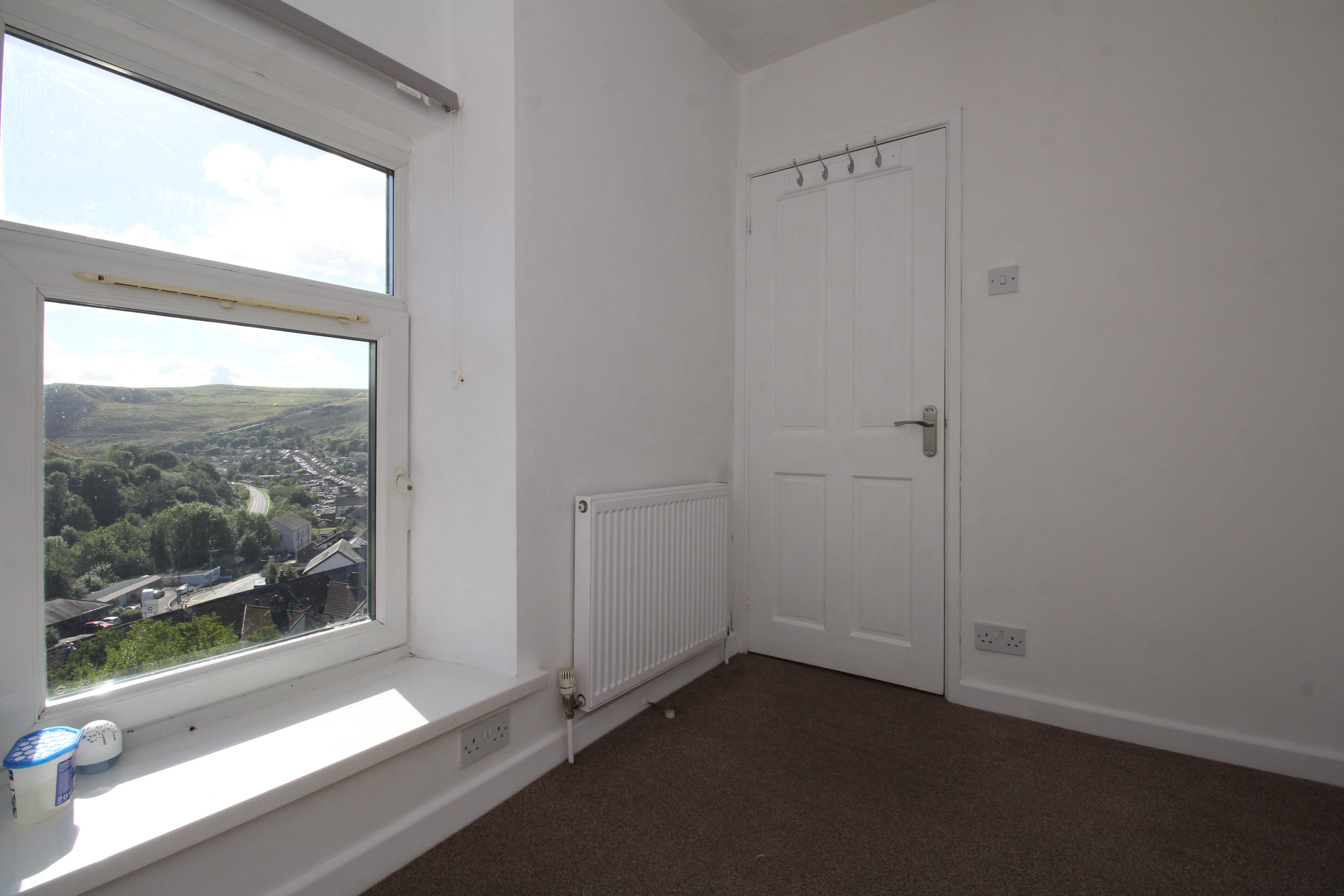 Penrhys Road, Tylorstown CF43 3BB  Interior