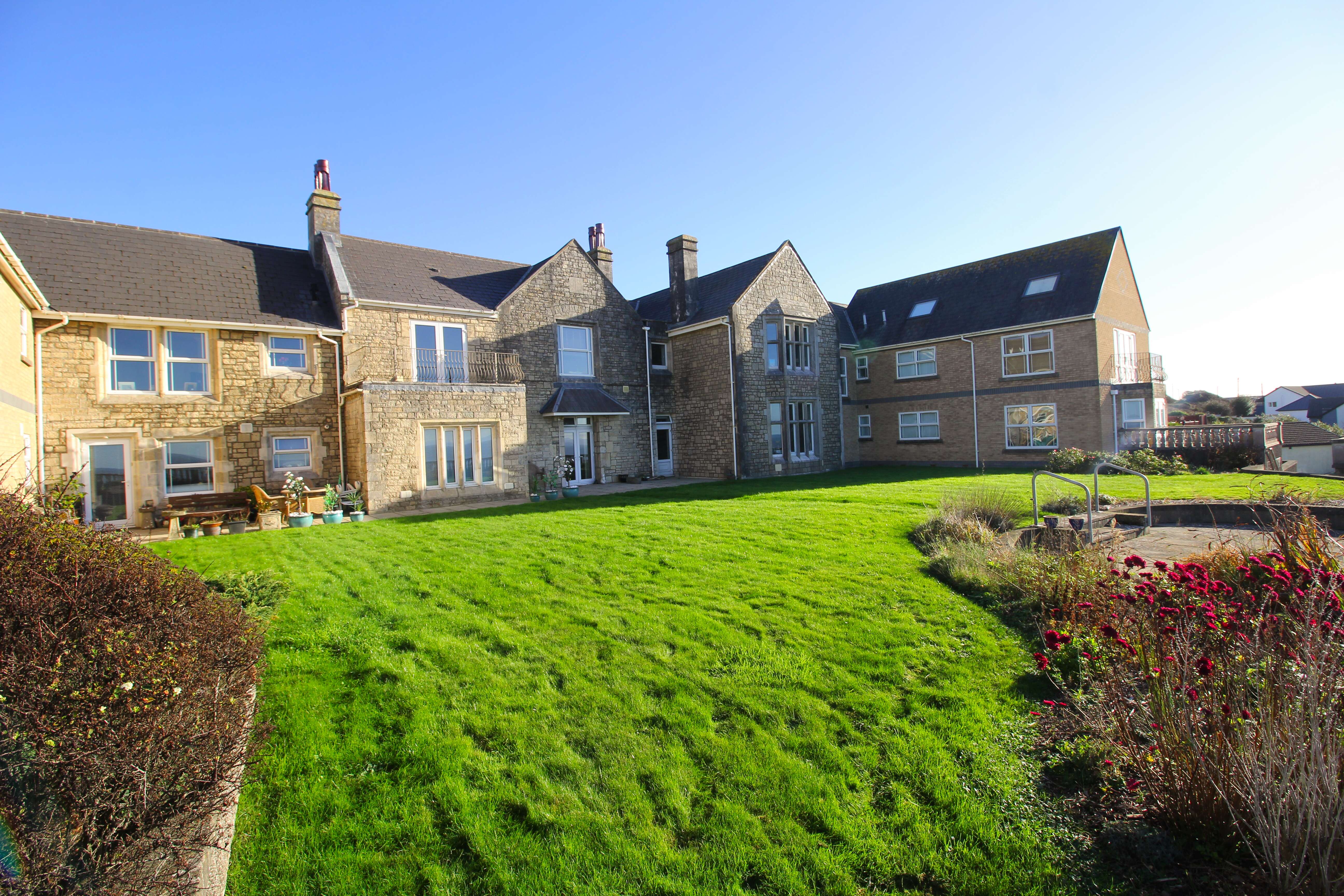 Y Graig, Ogmore By Sea, CF32 0QN  Interior