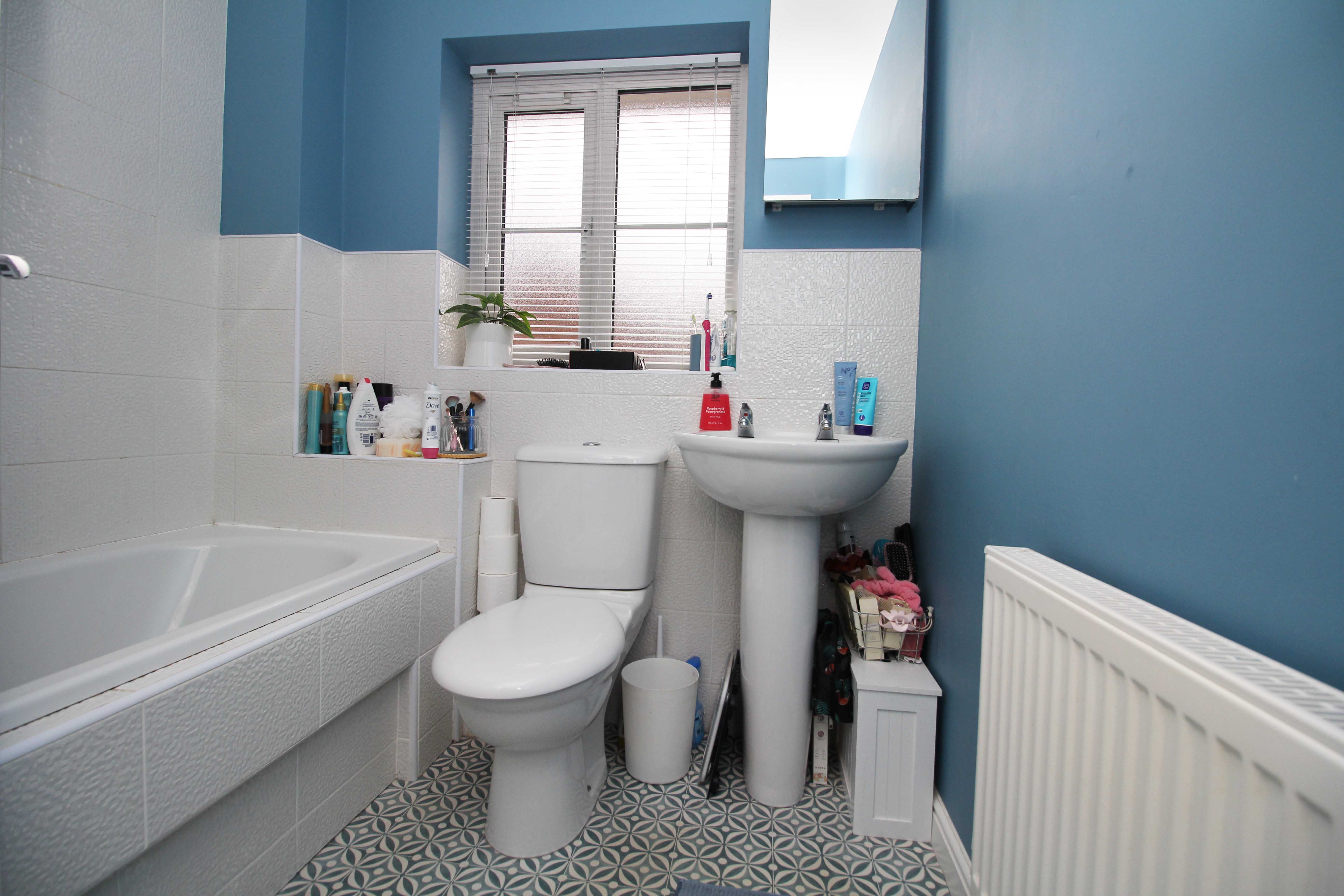 Ffordd Y Dolau, Llanharan CF72 9ZD  Interior