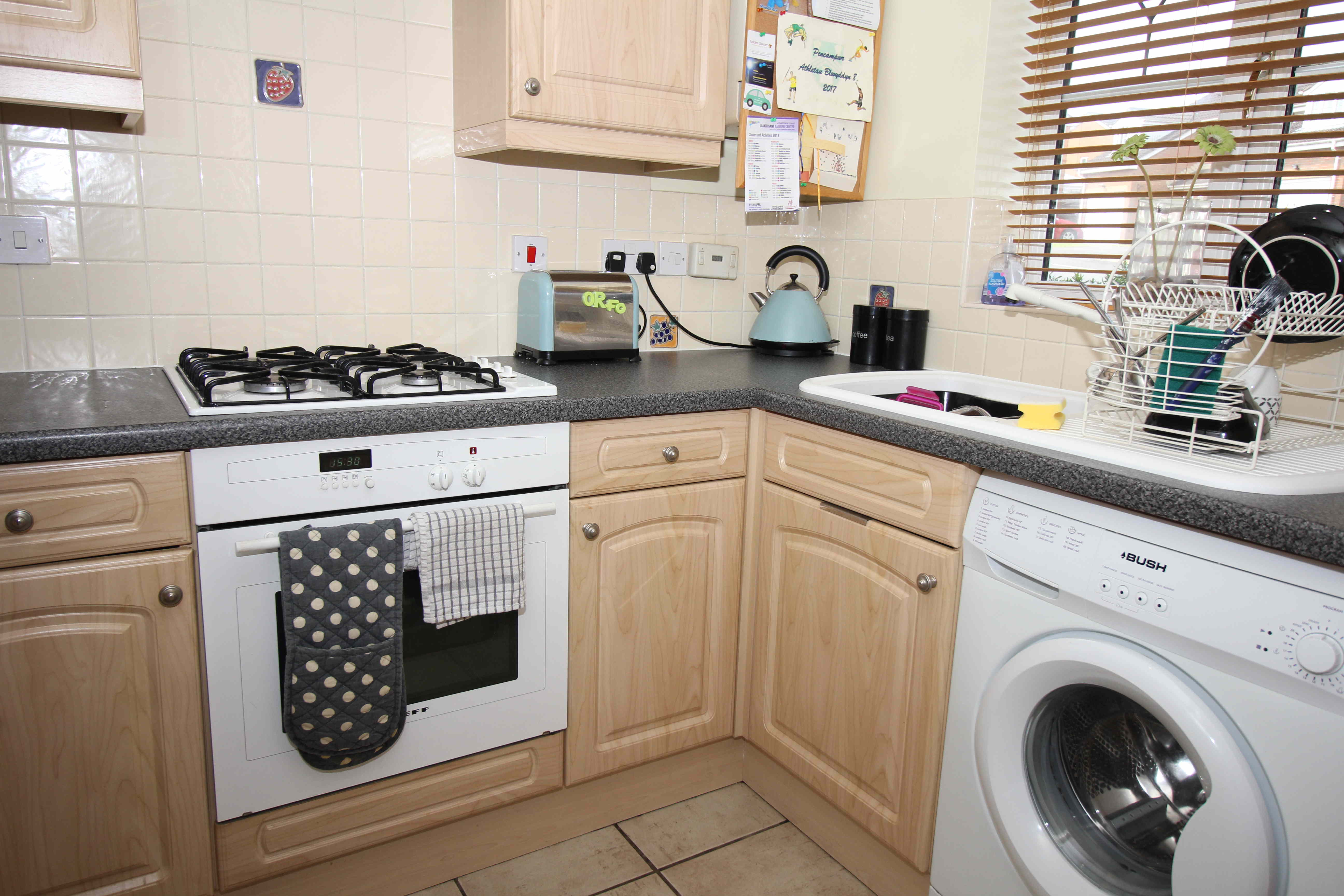 Maes Y Wennol, Pontyclun, CF72 8SB  Interior
