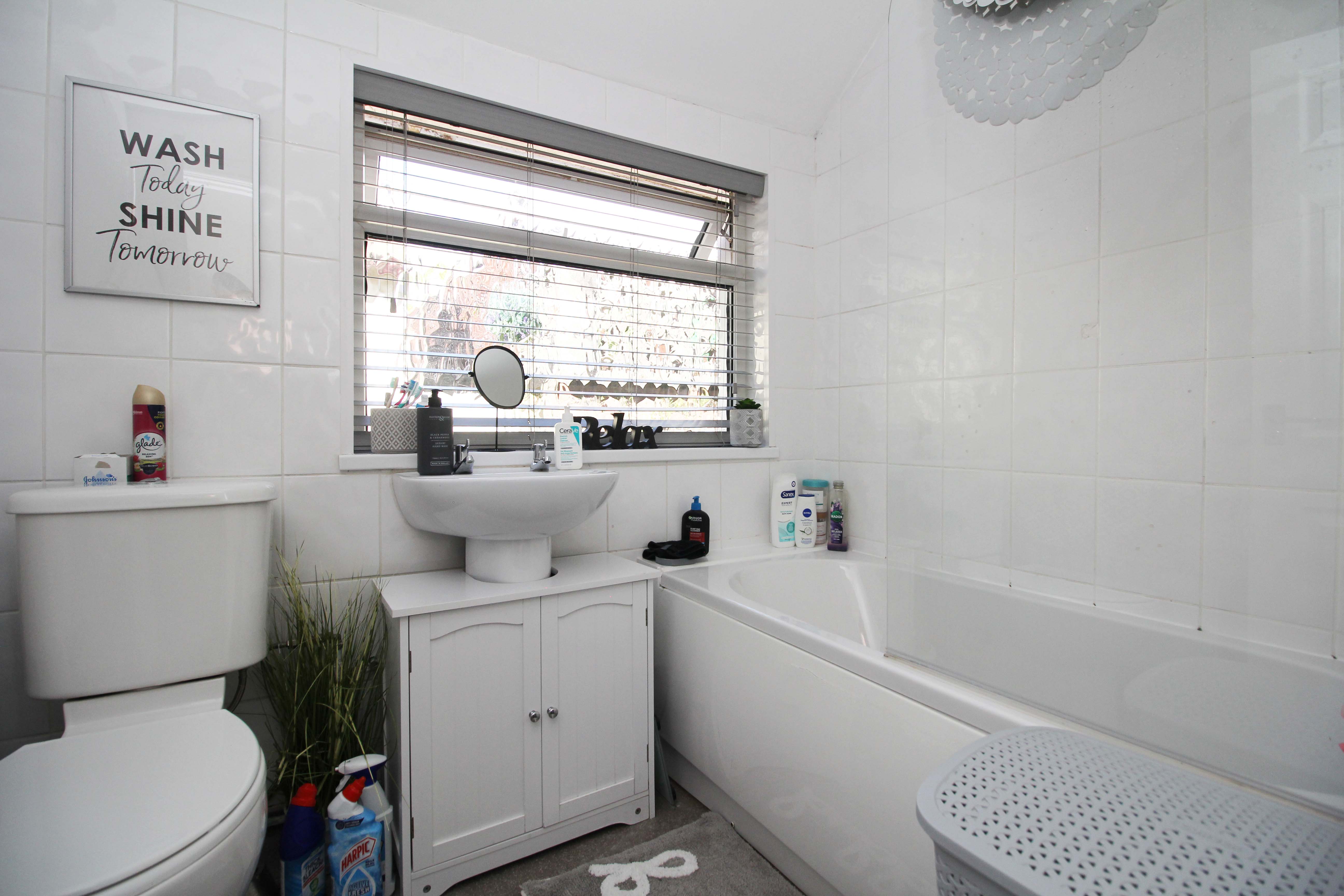 Bank Street, Penygraig CF40 1PJ  Interior