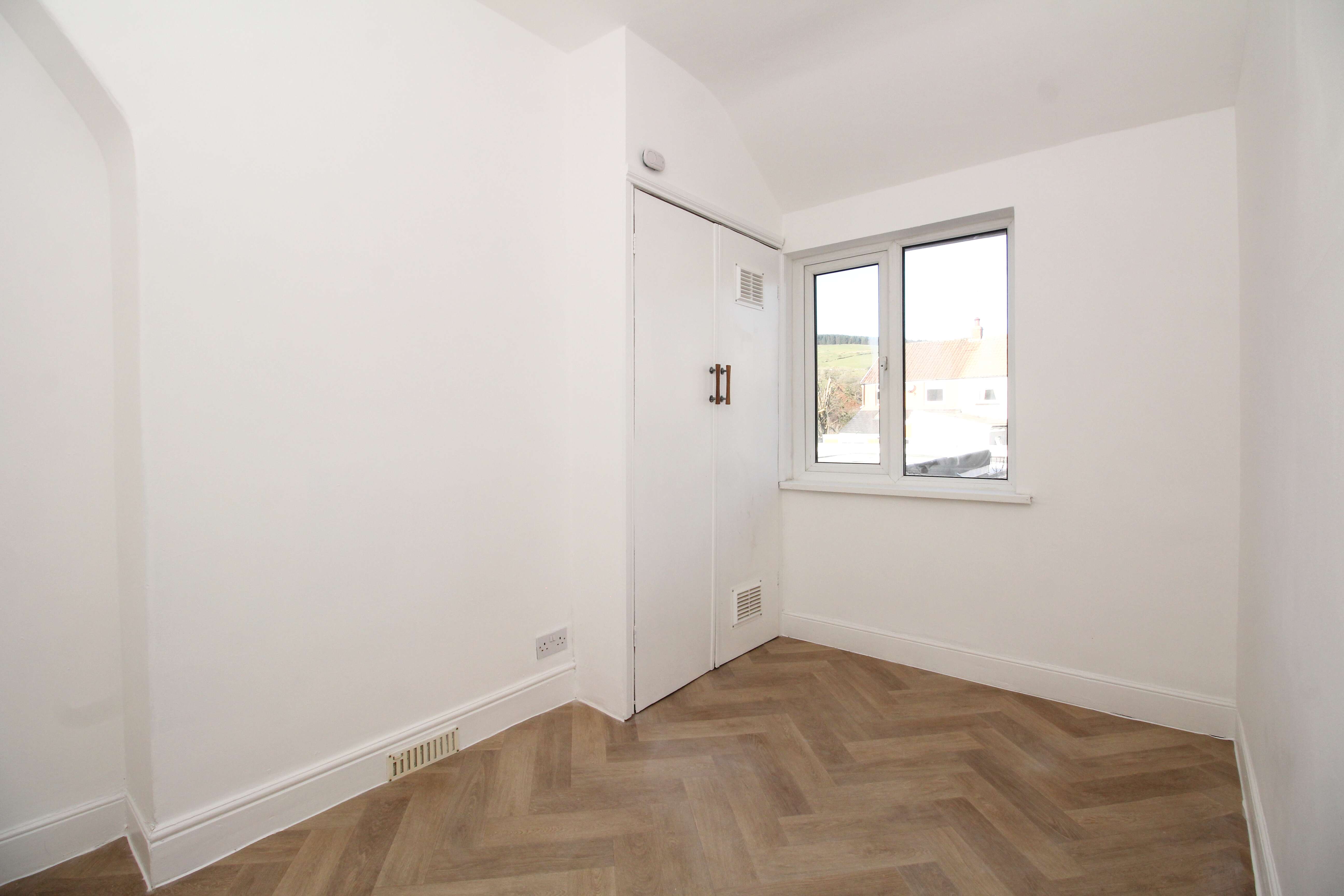 Beech Street, Gilfach Goch CF39 8UD  Interior