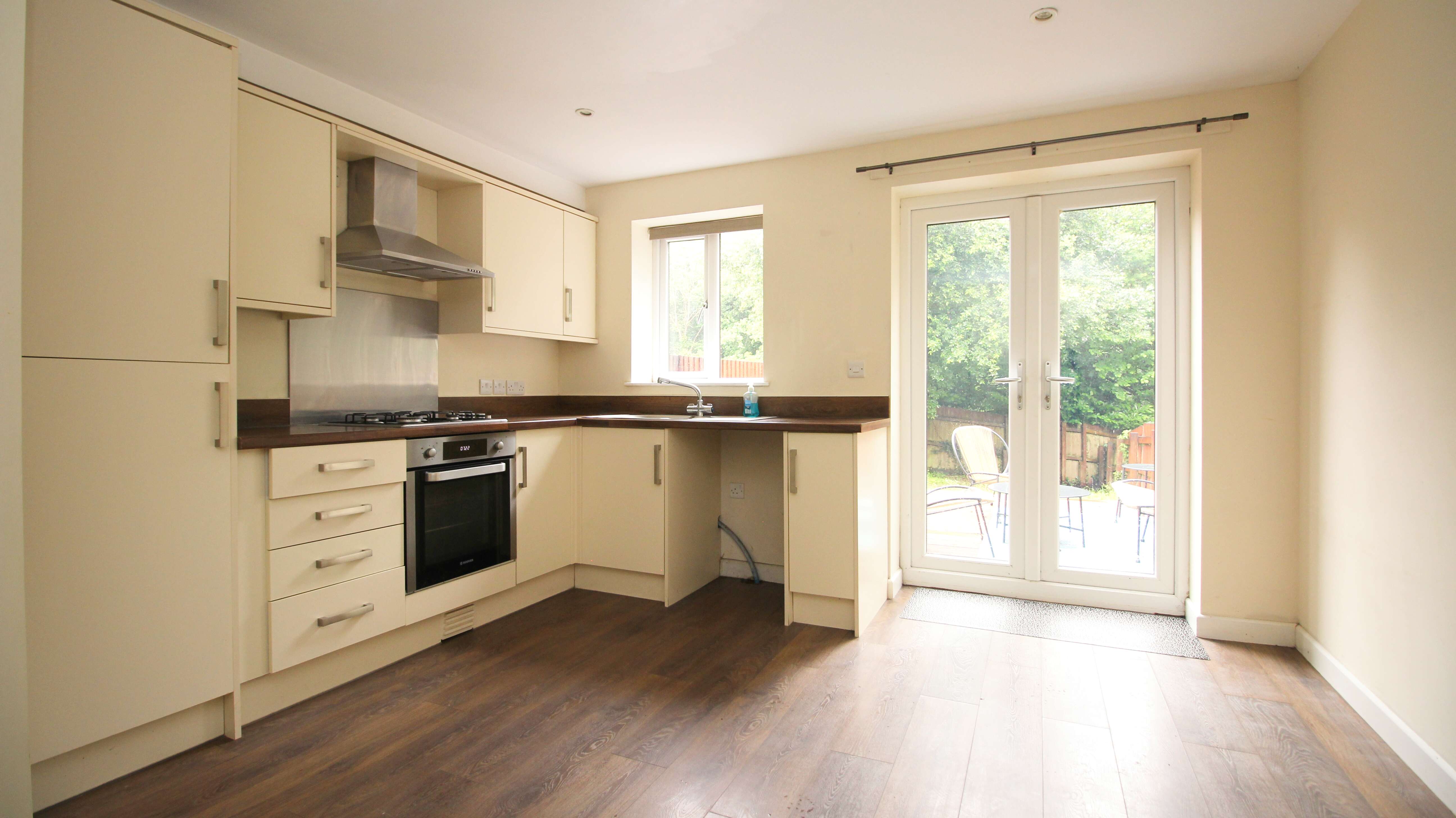 Manor Chase, Beddau, CF38 2JF  Interior