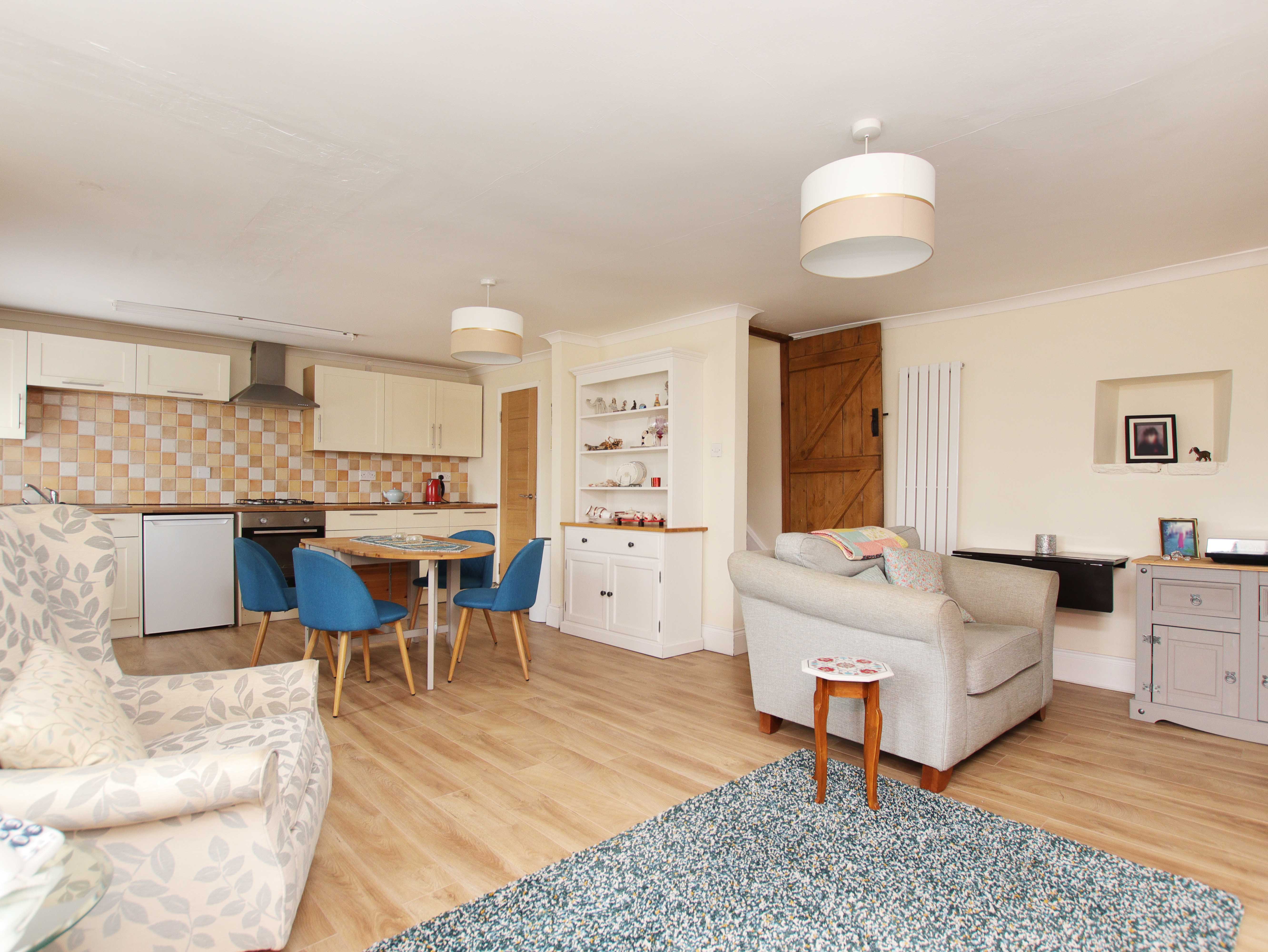 School Street, Llantrisant CF72 8EN  Interior