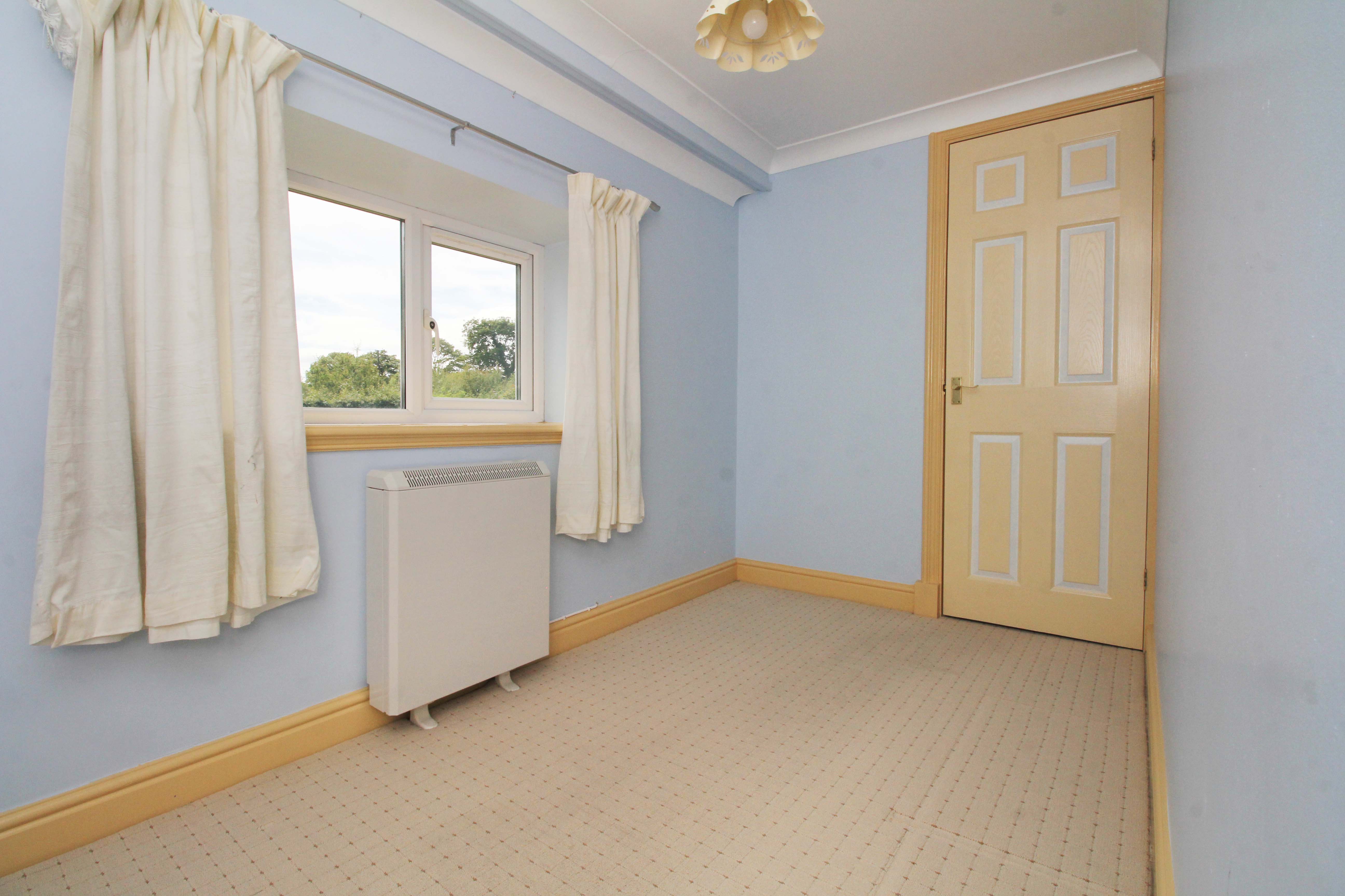 Pantybrad, Tonyrefail CF39 8HX  Interior