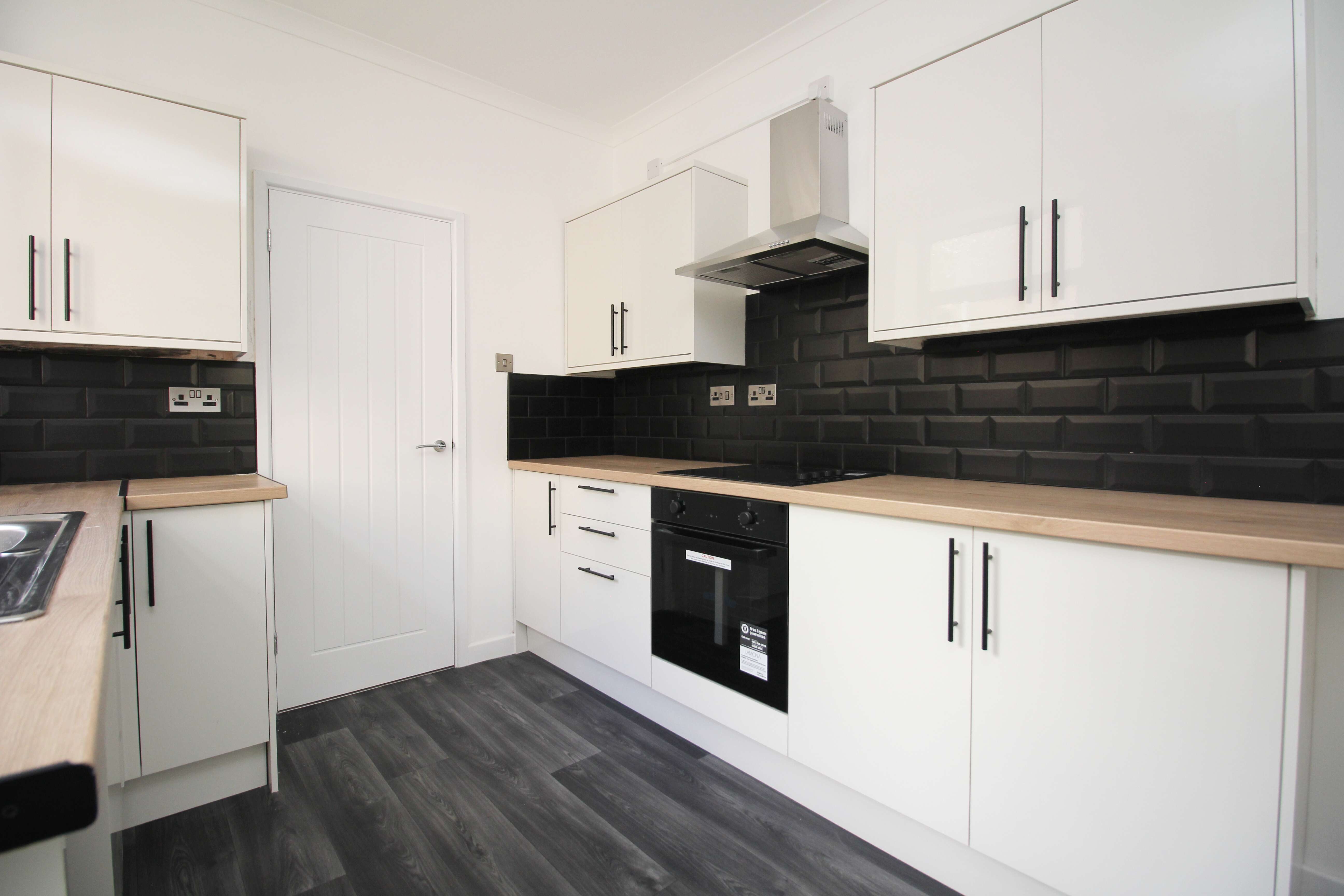 Main Road, Abercynon, CF45 4BX  Interior