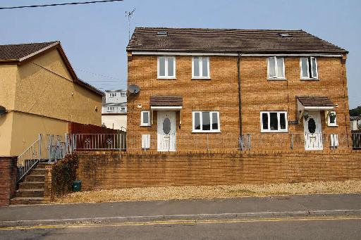 High Street, Tonyrefail, Porth, CF39 8PH