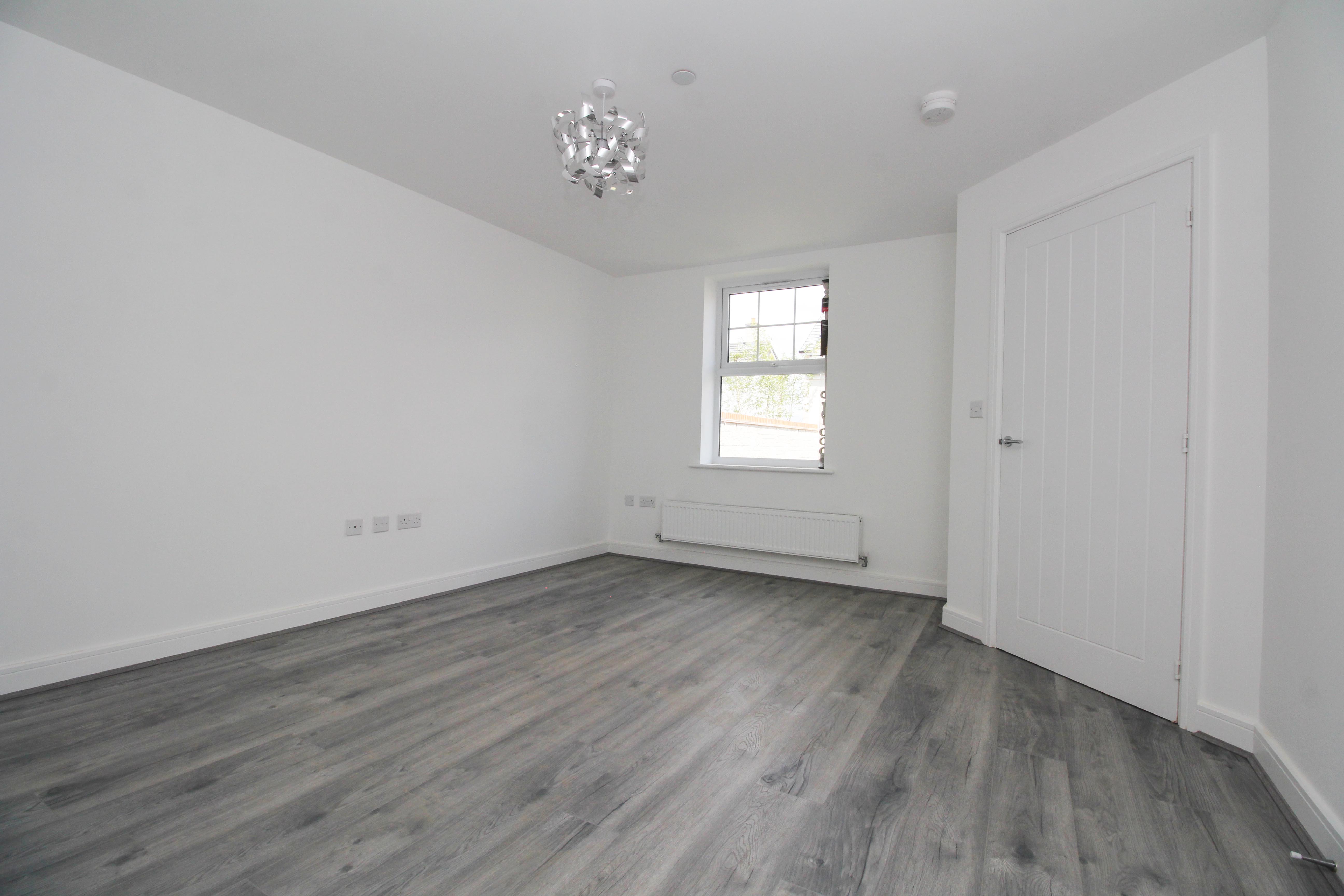 Dunraven Close, Cowbridge CF71 7FG  Interior