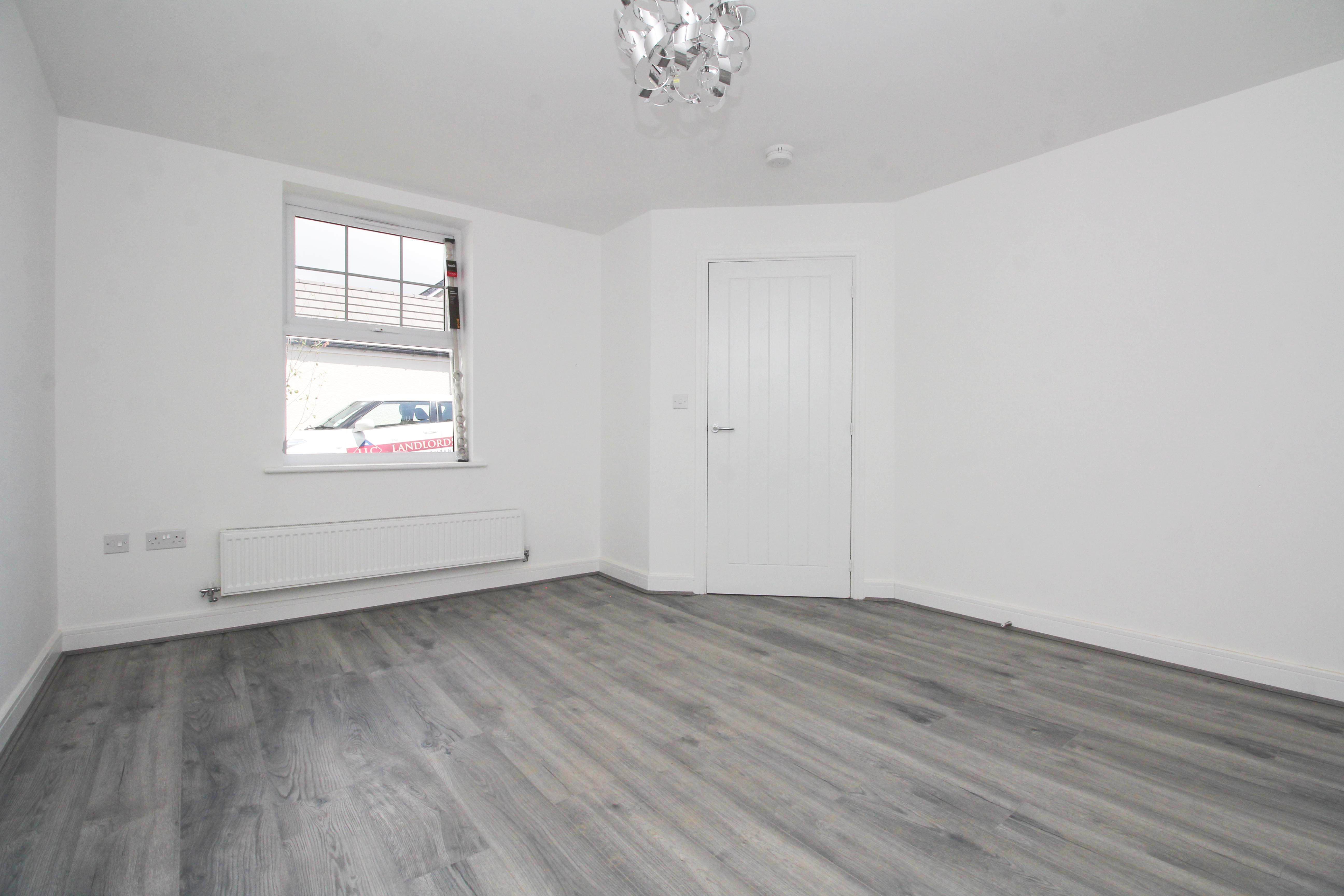 Dunraven Close, Cowbridge CF71 7FG  Interior