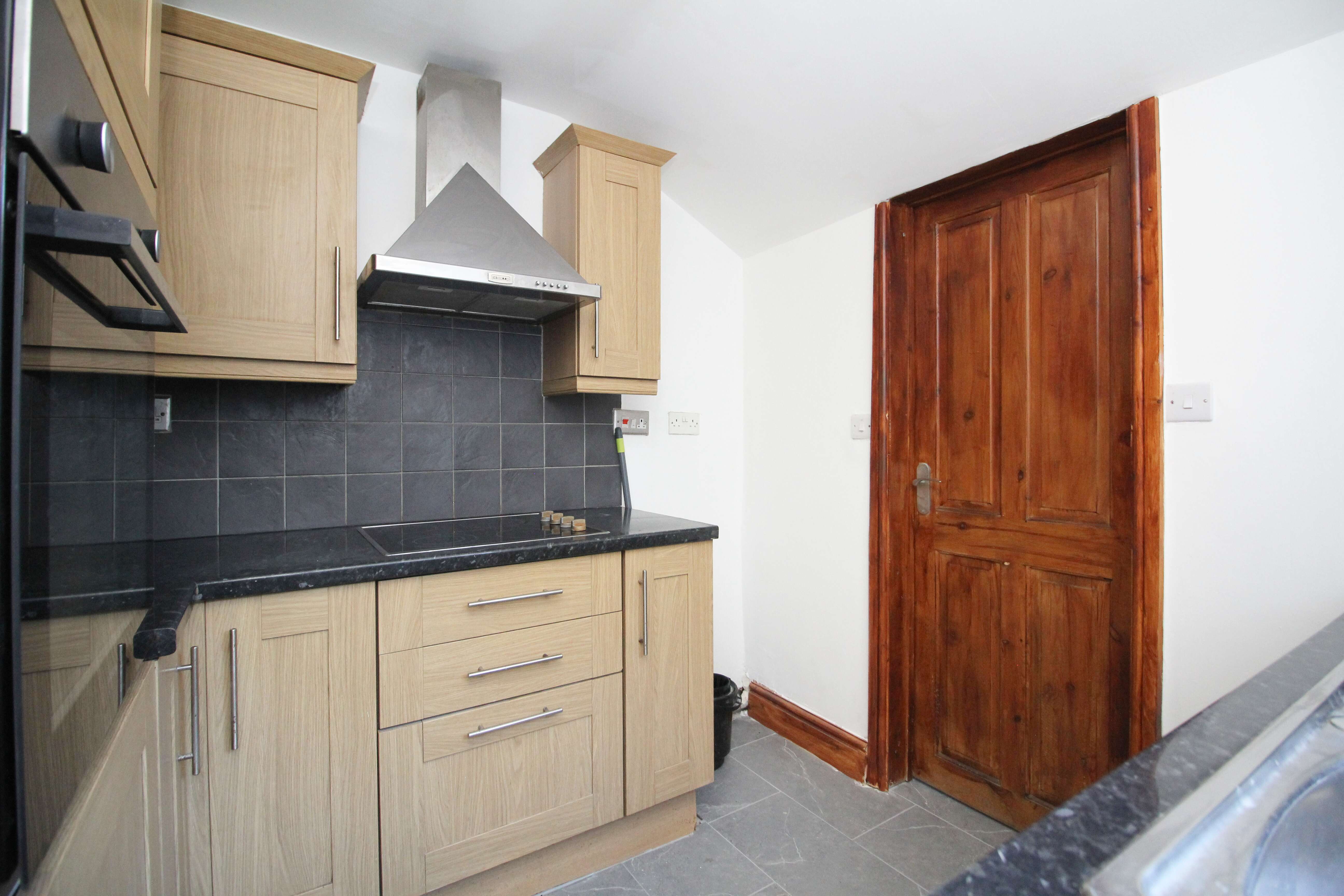 Beech Street, Gilfach Goch CF39 8UD  Interior