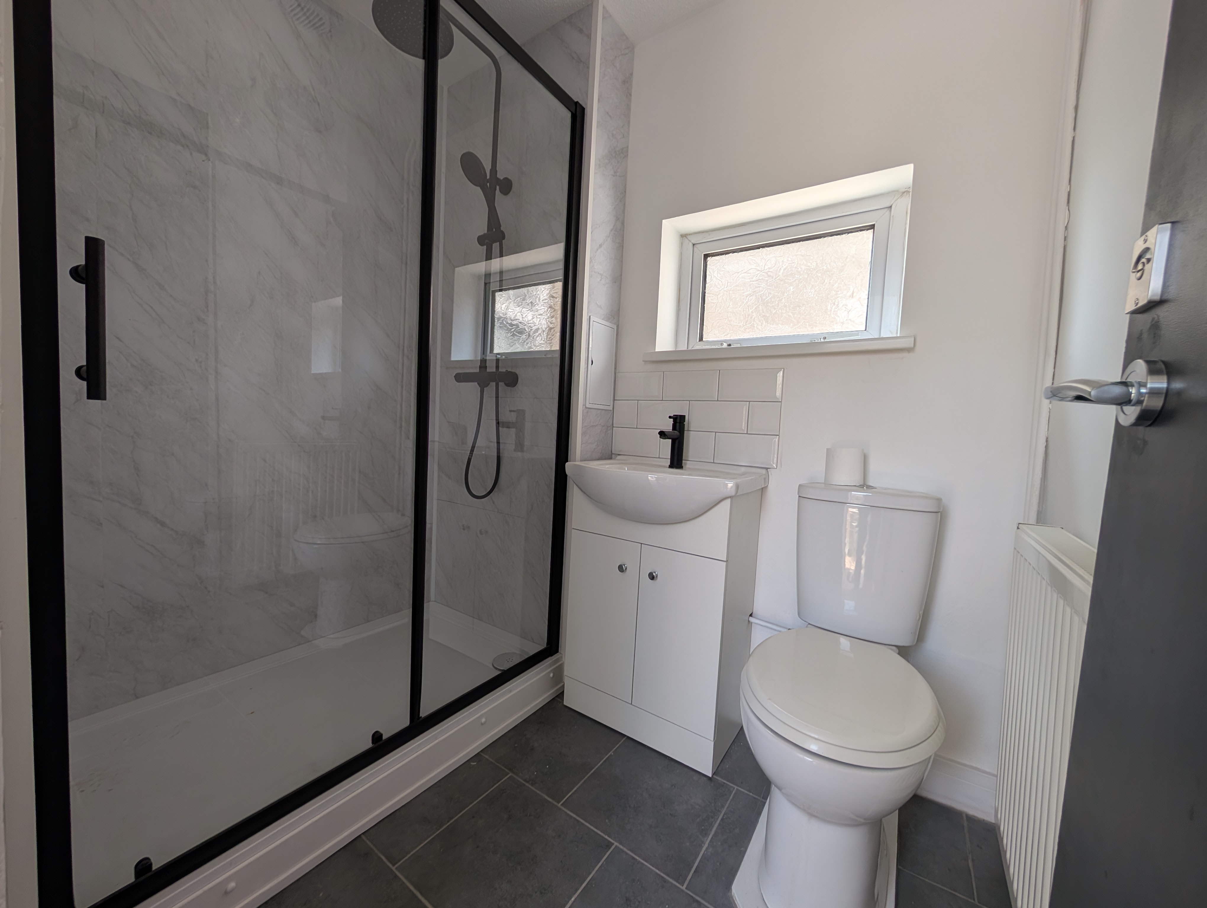 3, Station Terrace, Pontyclun, CF72 9ES  Interior
