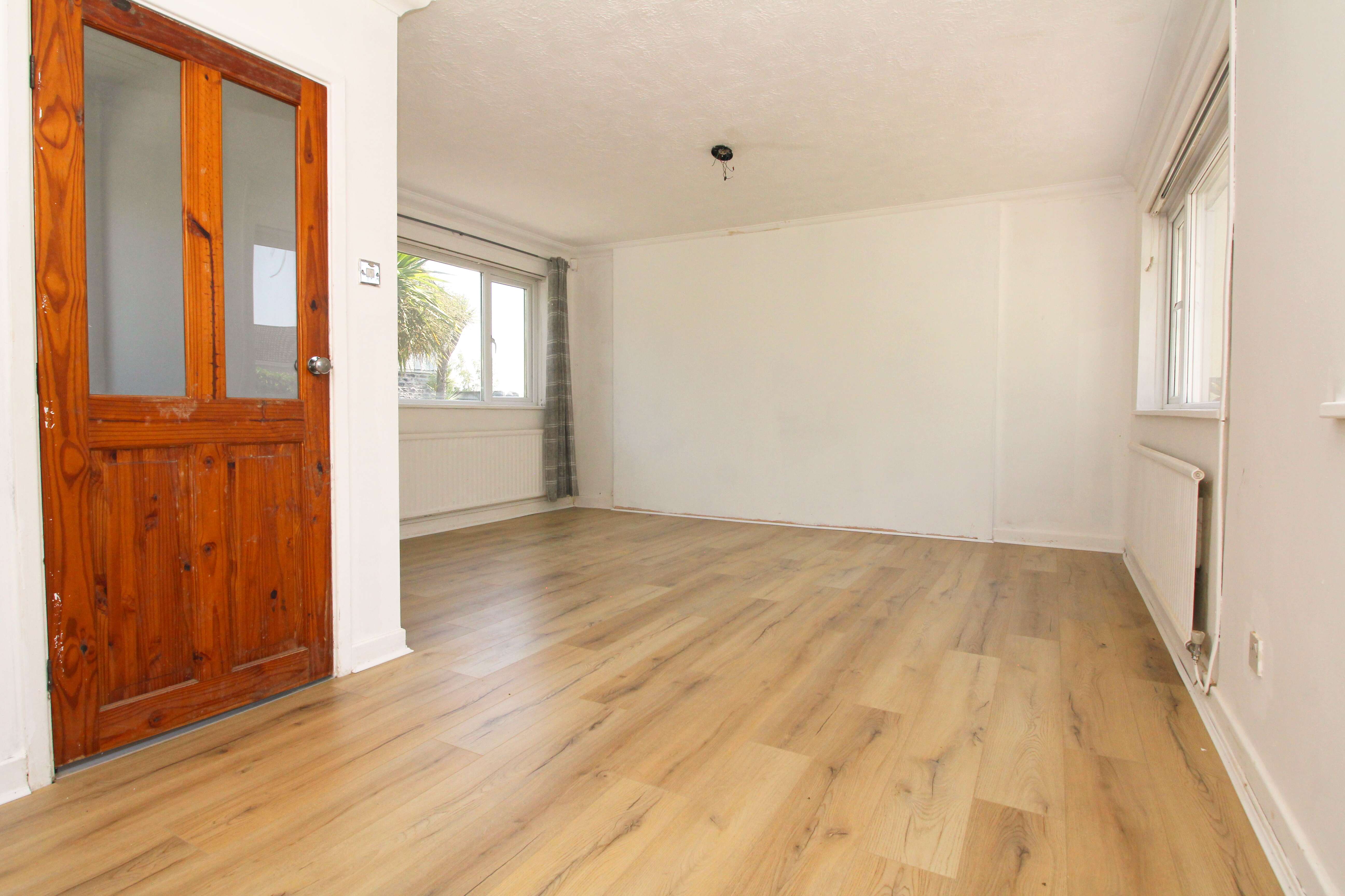 Melton Lodge, The Lane, St. Nicholas, Cardiff, CF5 6SD  Interior