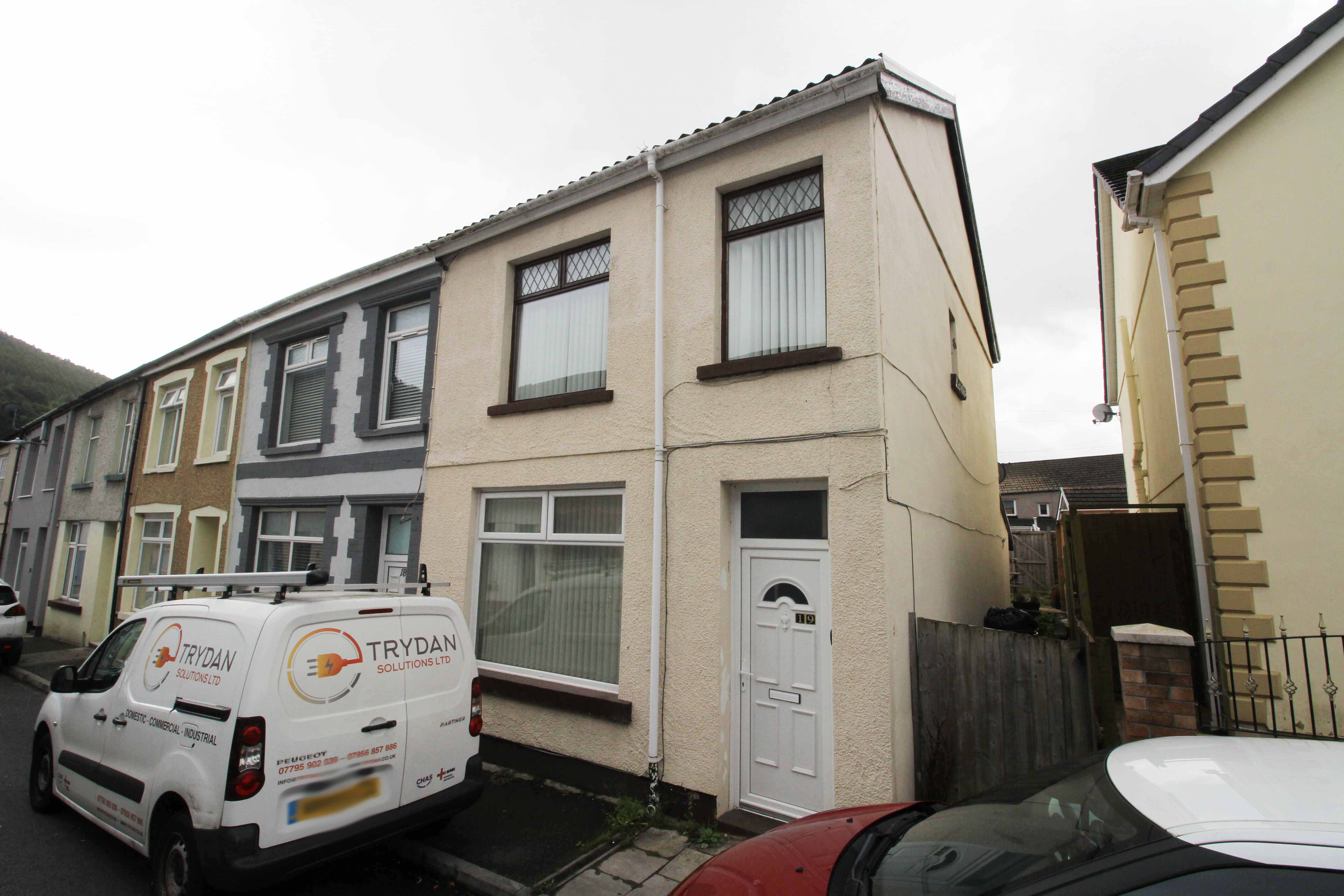 Mervyn Street, Aberfan CF48 4QY  Interior