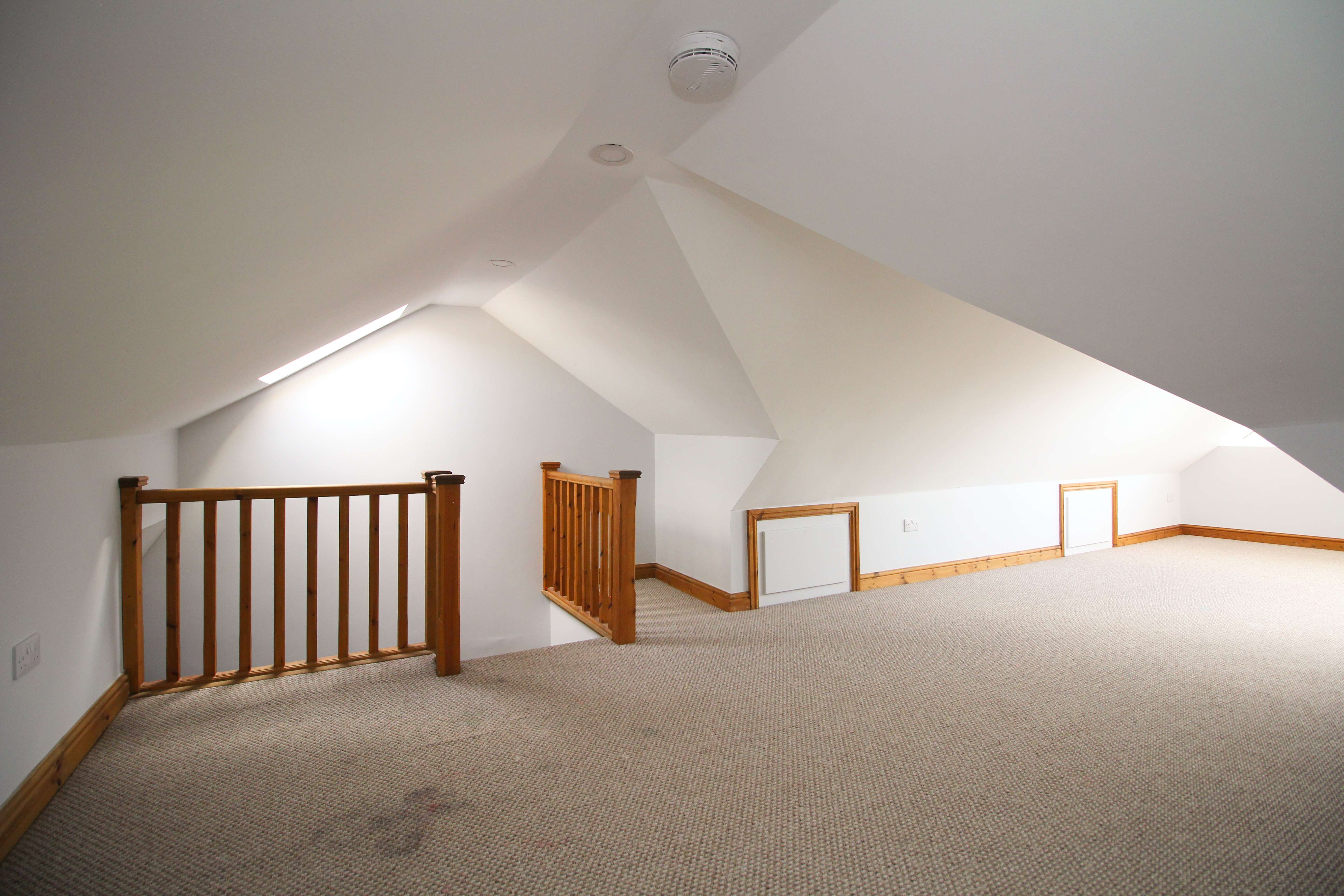 Thomas Street, Gilfach Goch, CF39 8TU  Interior