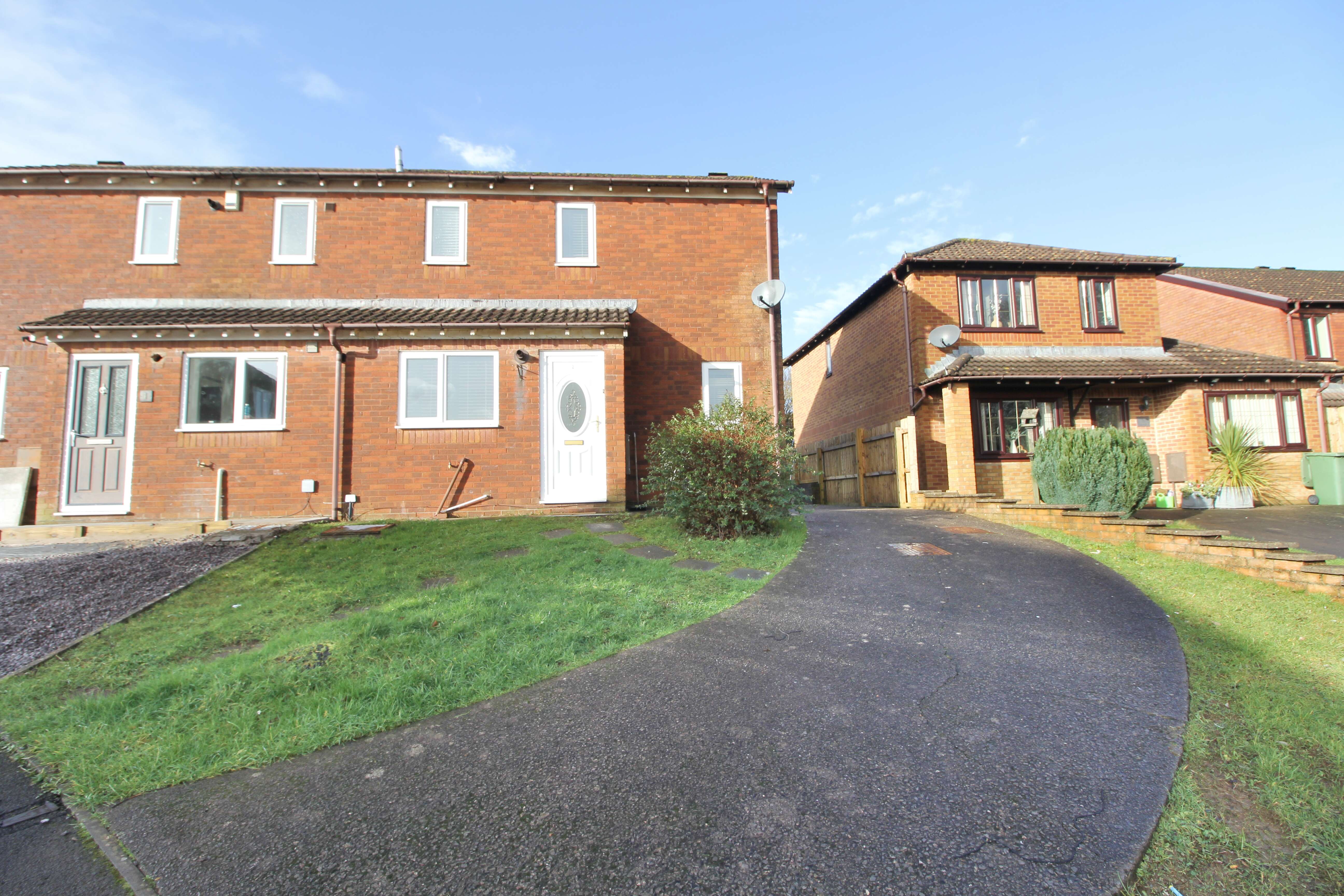 Cwrt Llechau, Llanharry CF72 9NA  Interior