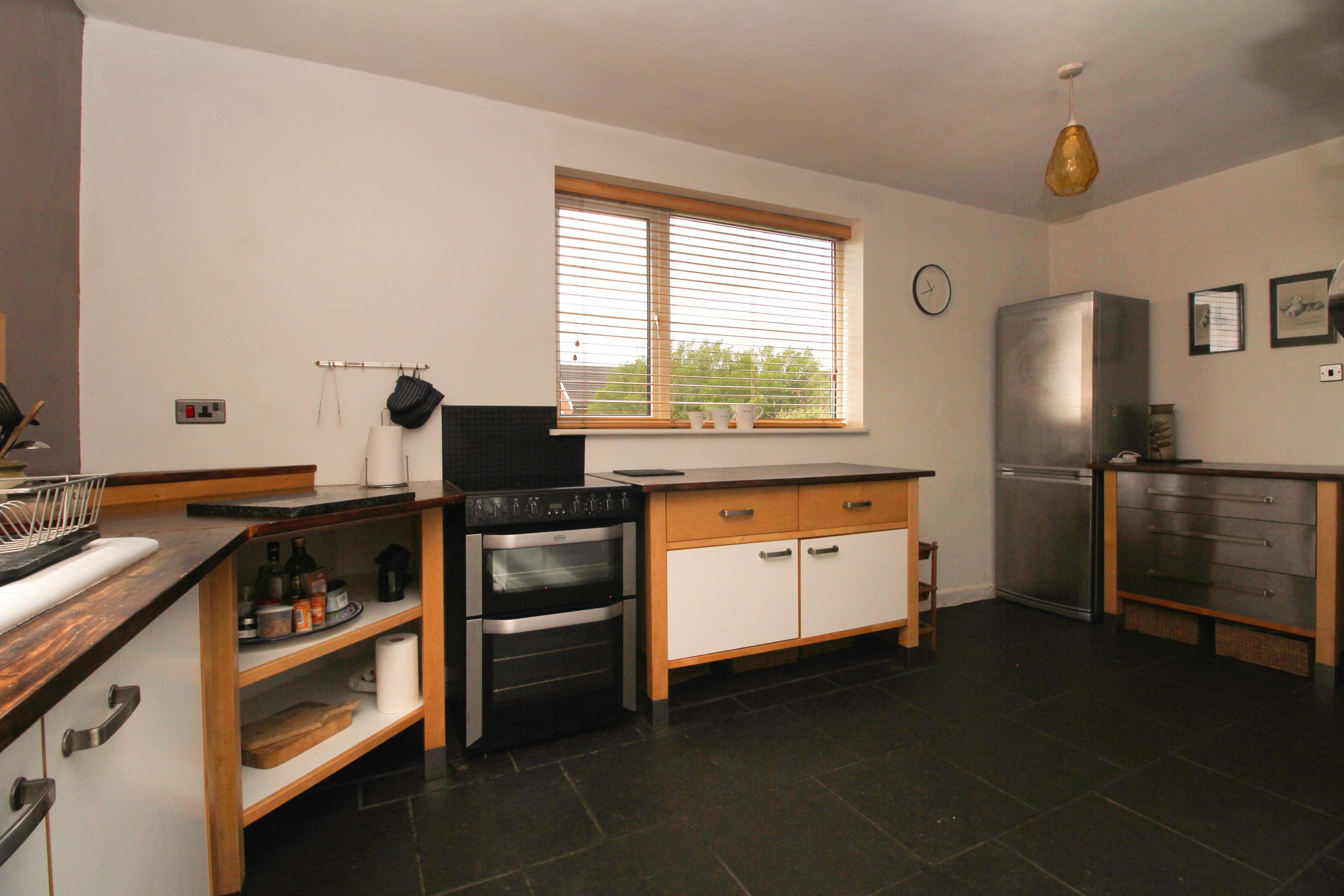 Church Road, Tonteg, CF38 1EG  Interior