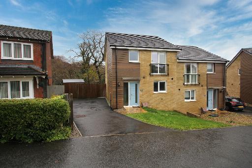 Clos y Carw, Llantwit Fardre, CF38 2BP