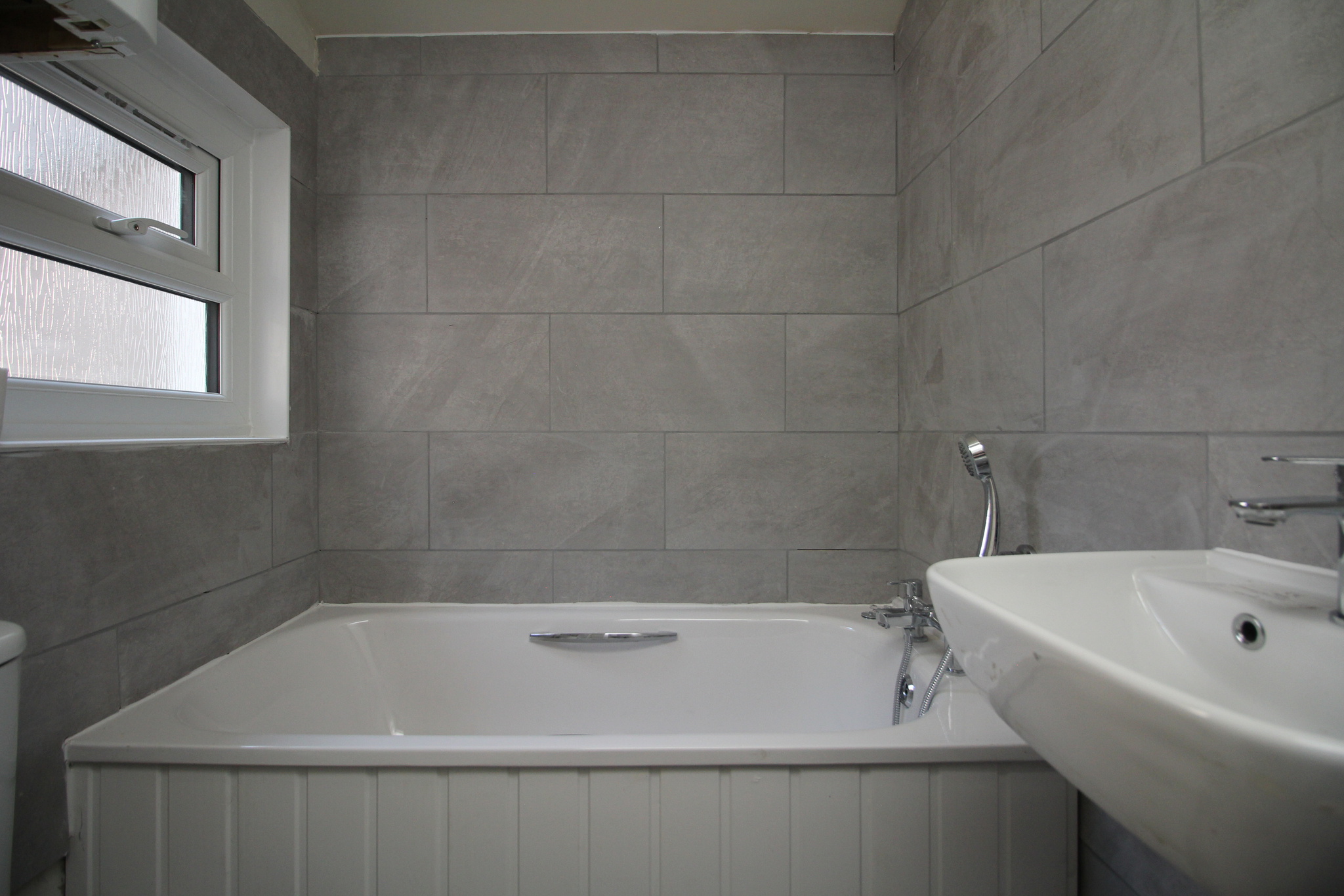 Waunrhydd Road, Tonyrefail, CF39 8EN  Interior