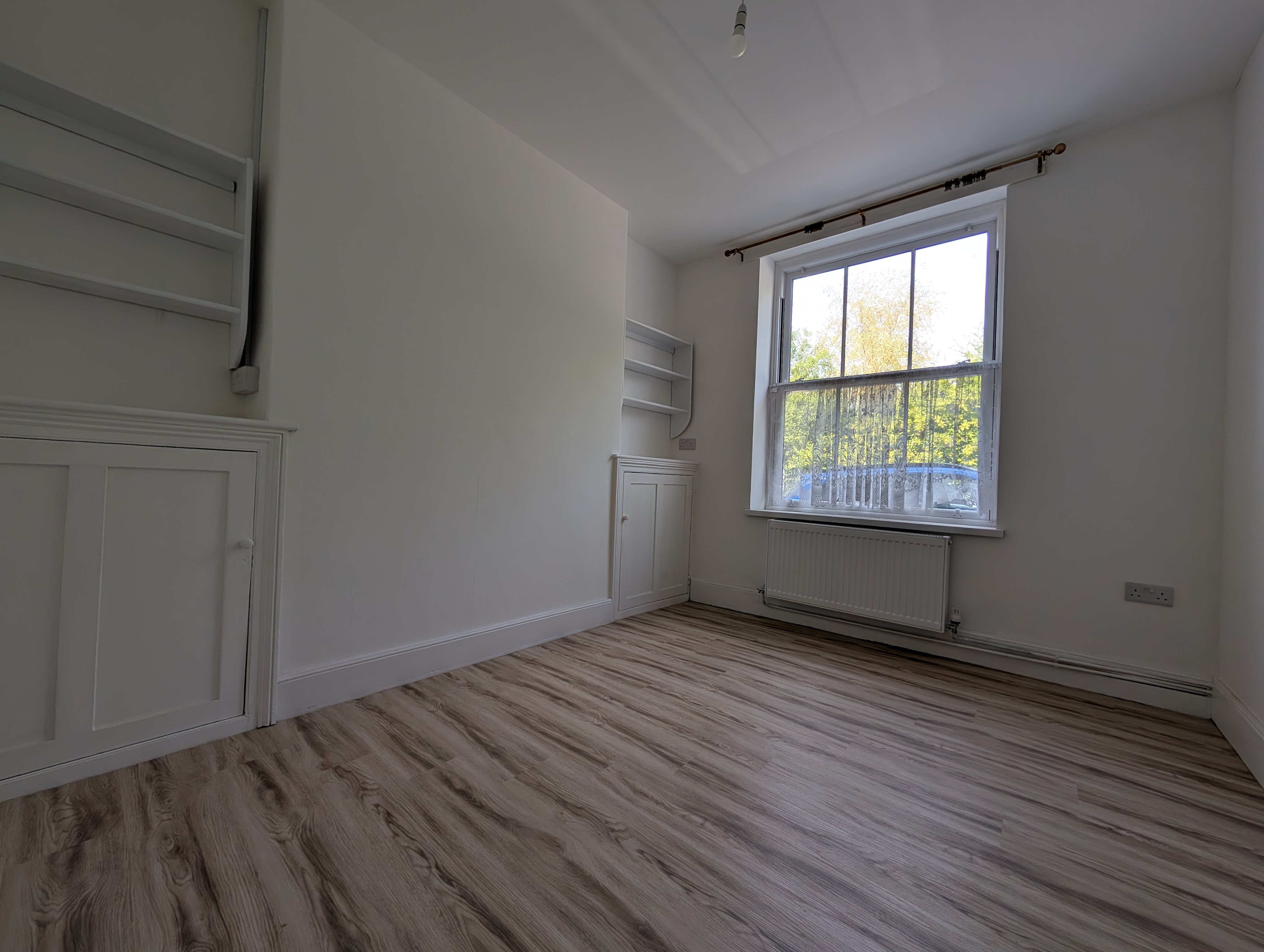 3, Station Terrace, Pontyclun, CF72 9ES  Interior