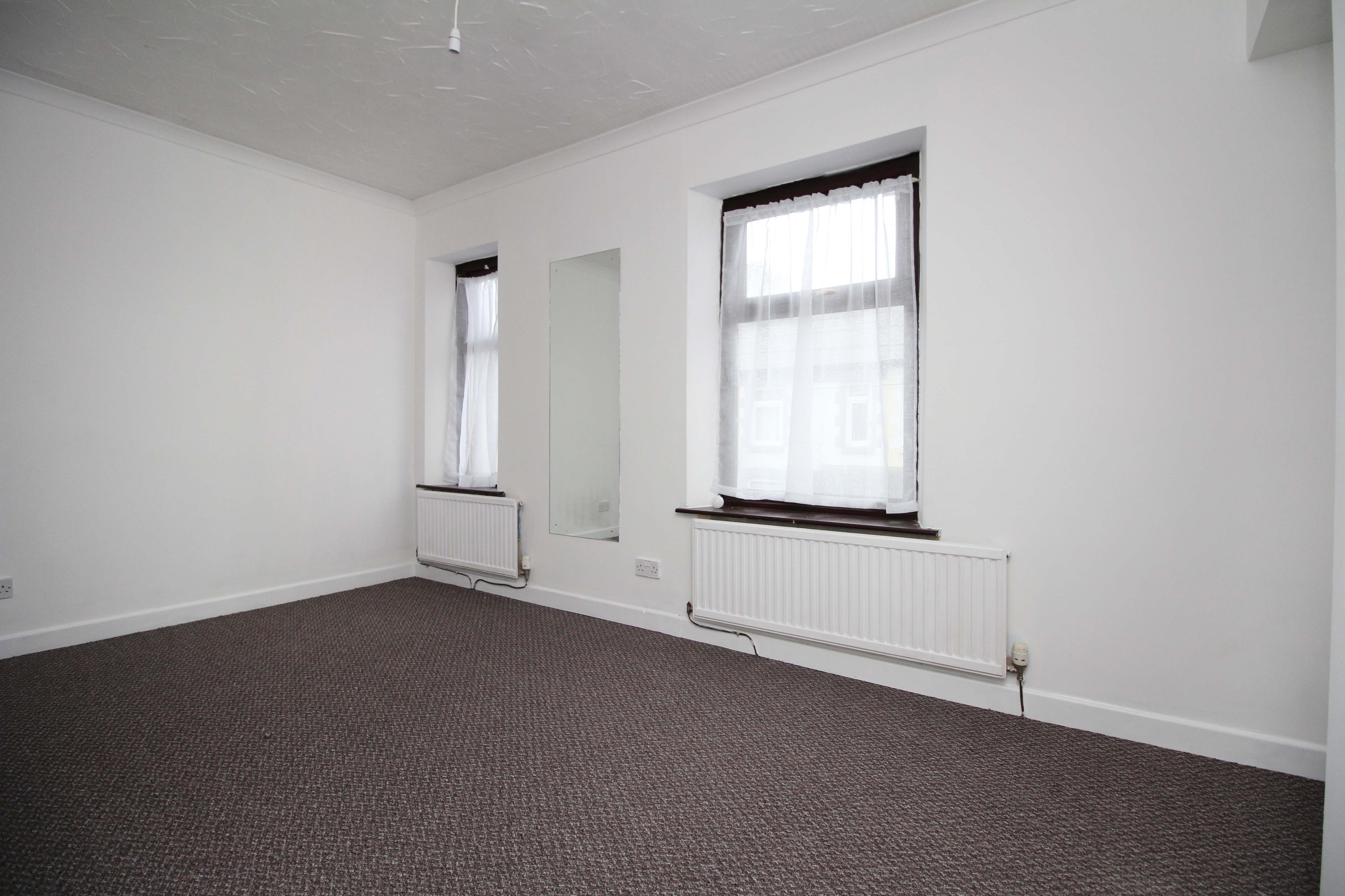 Stuart Street, Pontyclun, CF72 9EF  Interior