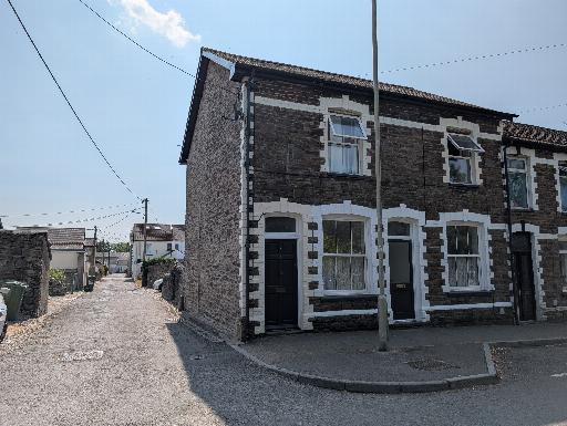 3, Station Terrace, Pontyclun, CF72 9ES