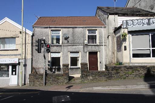 Waunrhydd Road, Tonyrefail, CF39 8EN