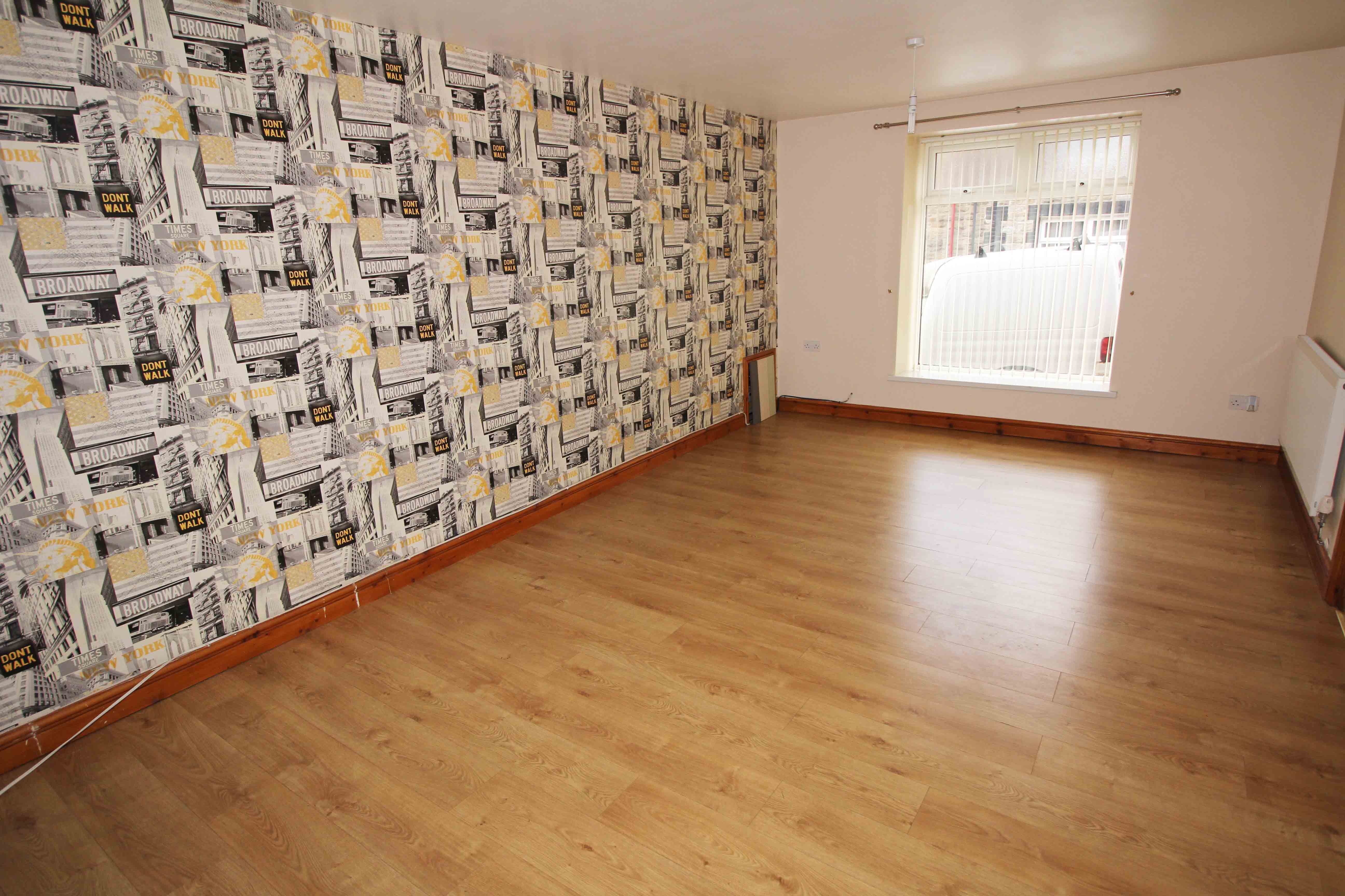 Llewellyn Street, Pontygwaith, CF43 3LF  Interior