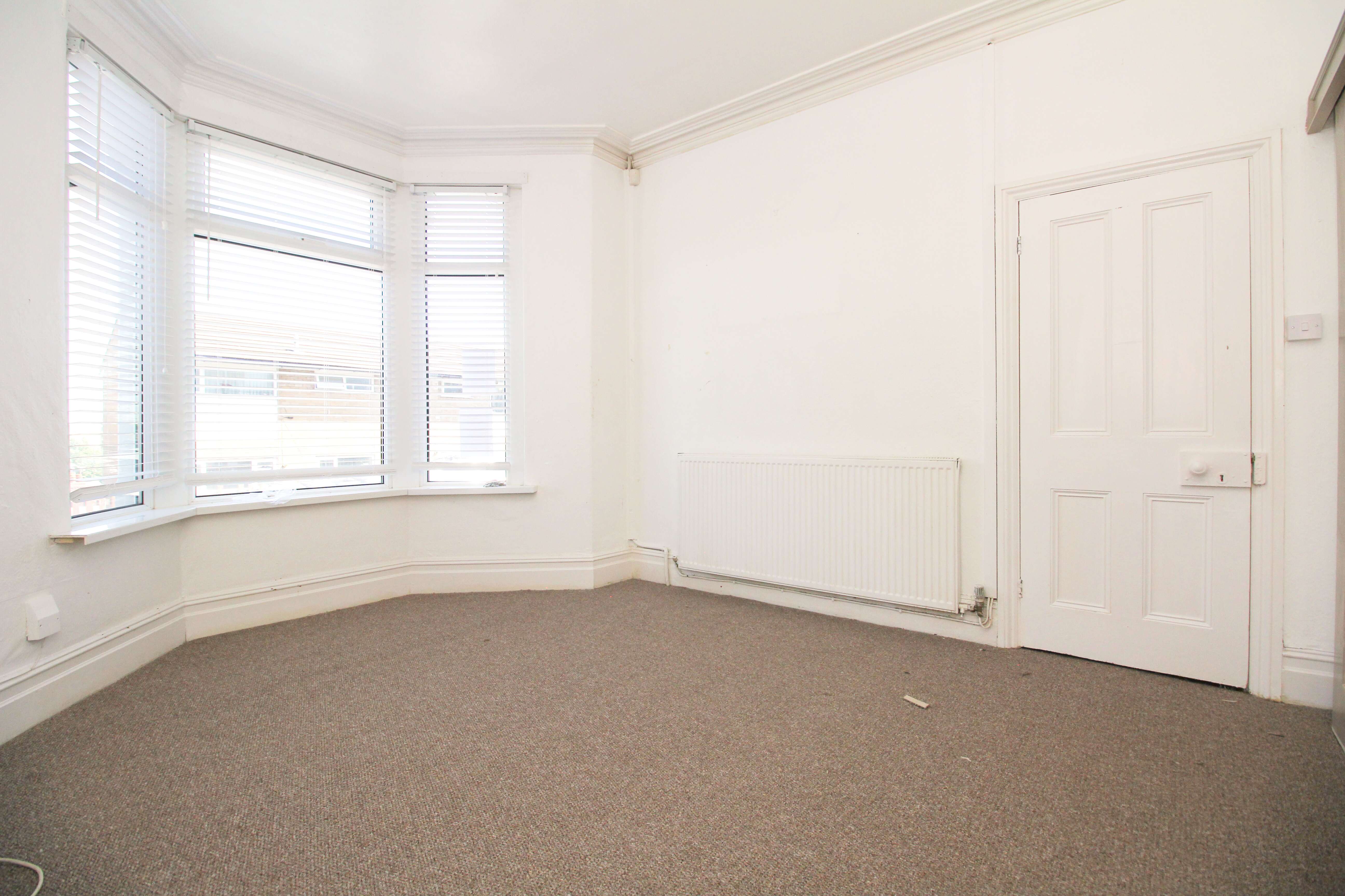 Pontypridd Street, Barry, CF63 2HH  Interior