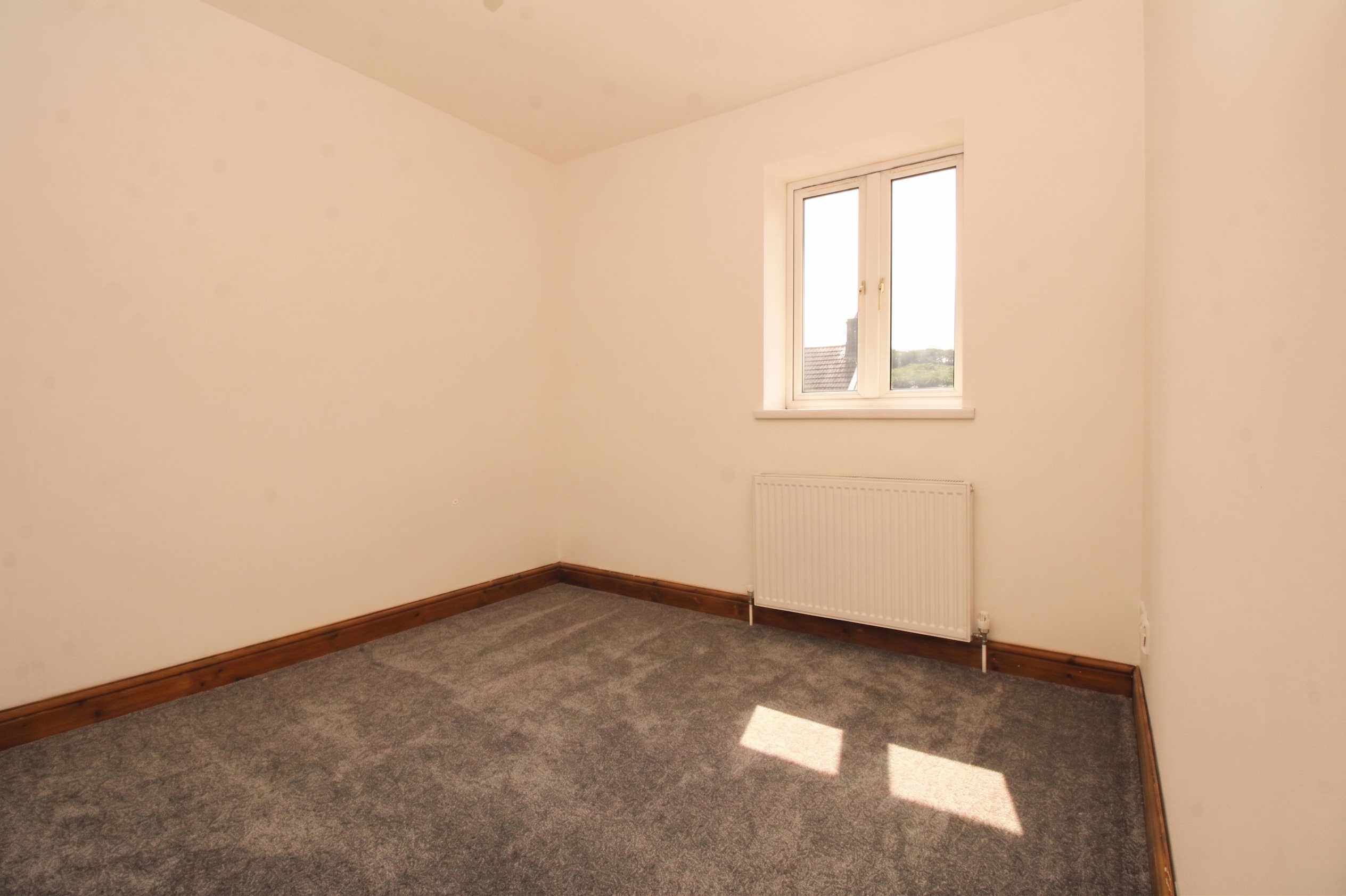High Street, Tonyrefail, Porth, CF39 8PH  Interior