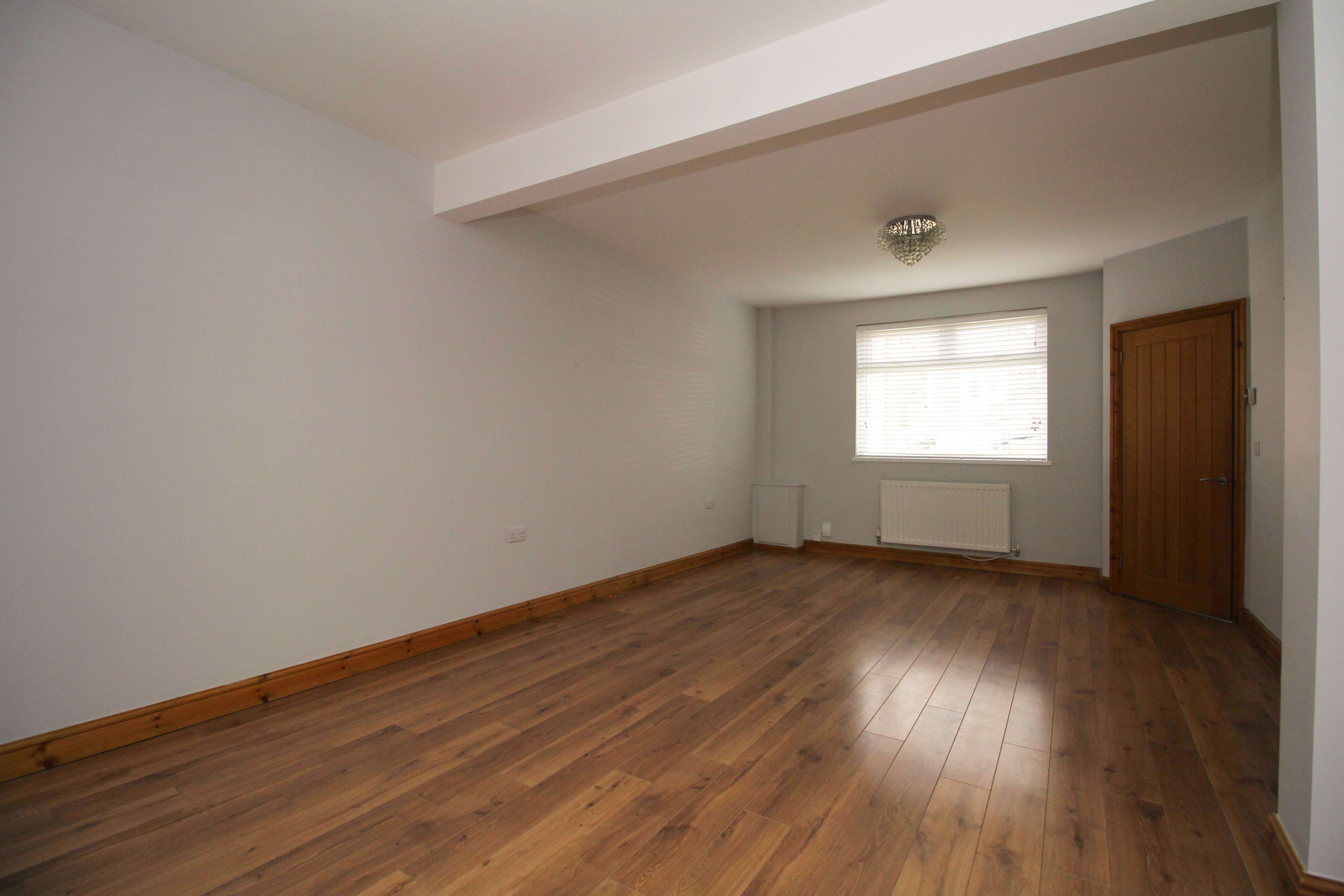 Thomas Street, Gilfach Goch, CF39 8TU  Interior