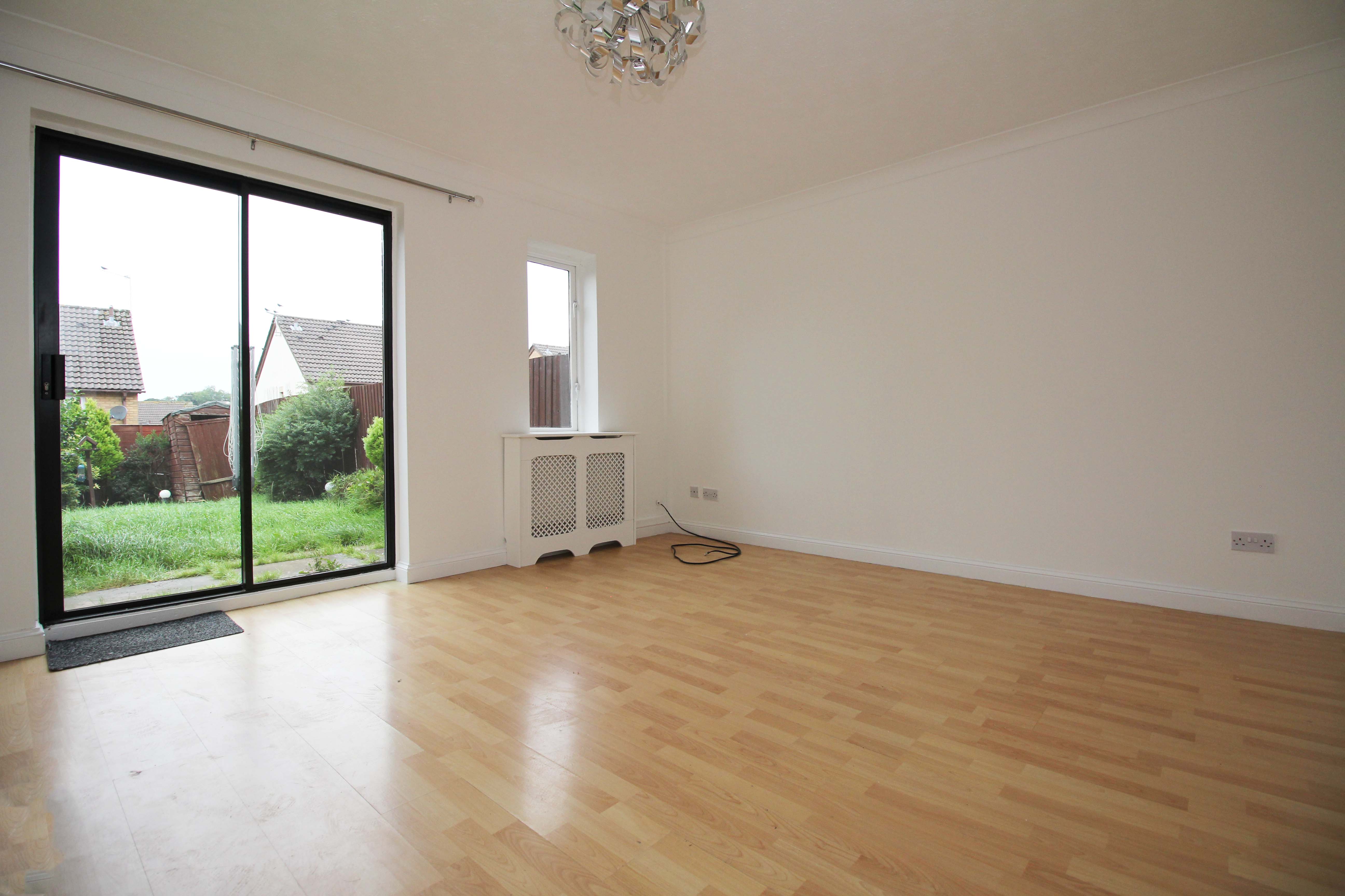 Clos Y Dolydd, Manor Chase, Beddau CF38 2TG  Interior