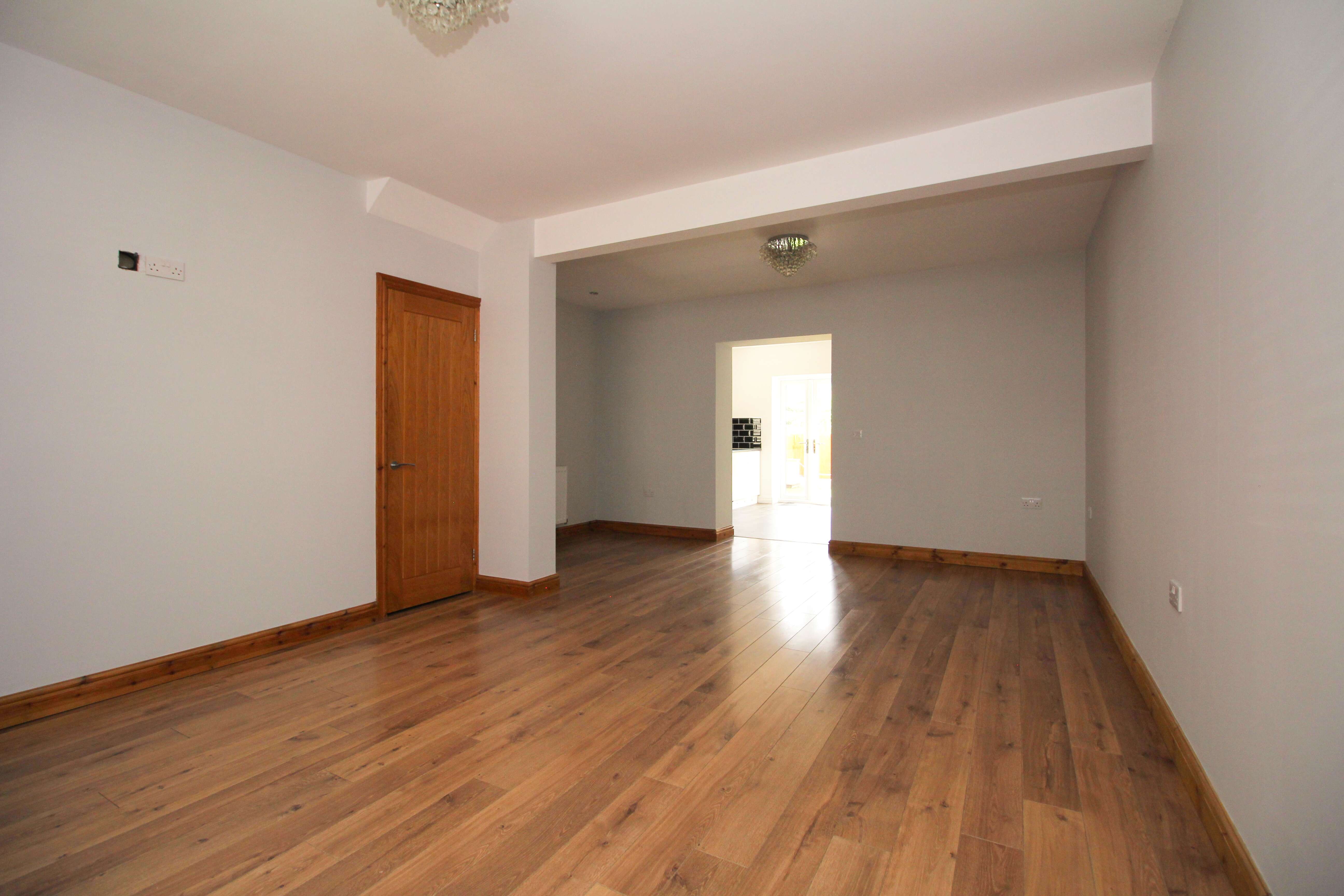 Thomas Street, Gilfach Goch, CF39 8TU  Interior