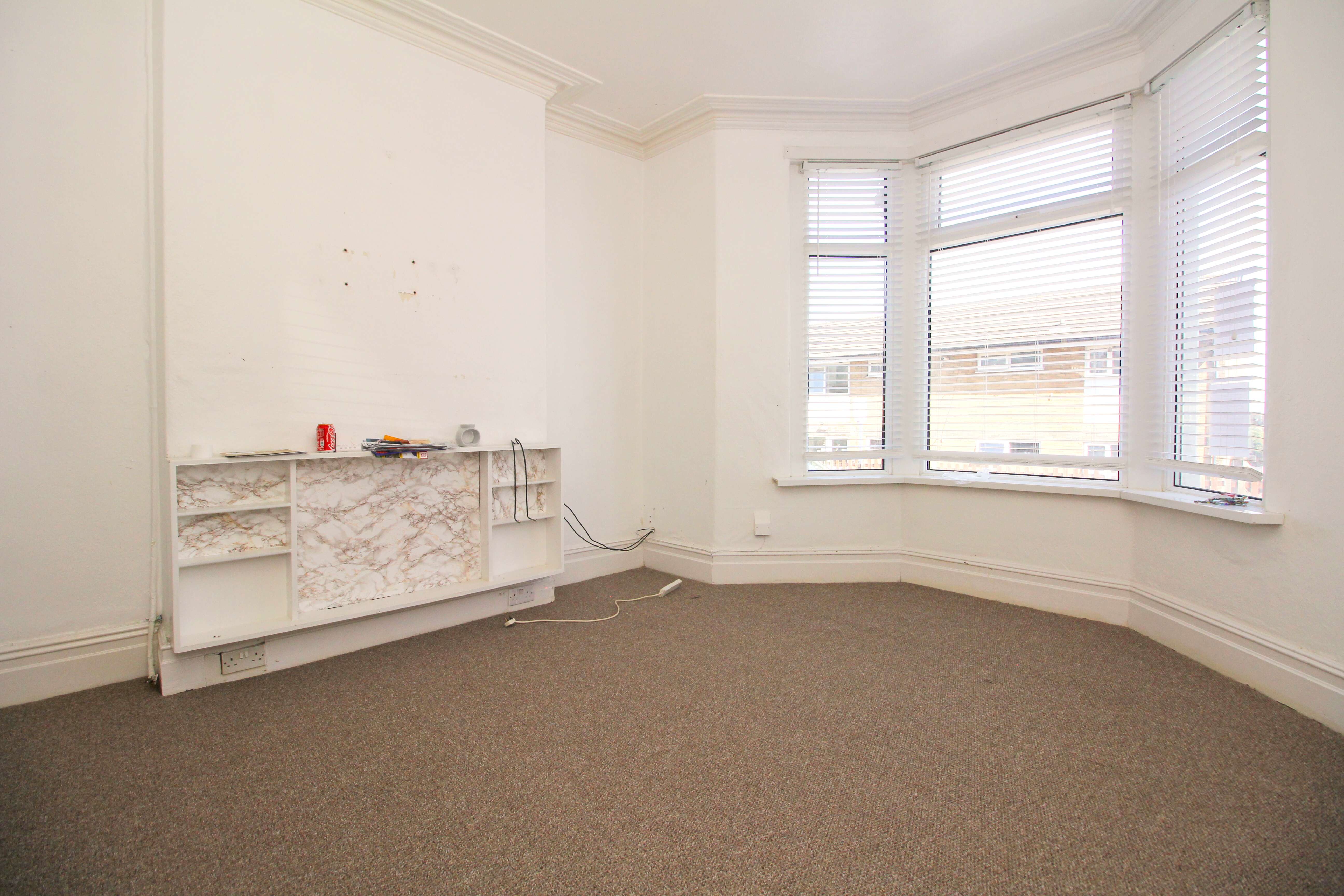 Pontypridd Street, Barry, CF63 2HH  Interior