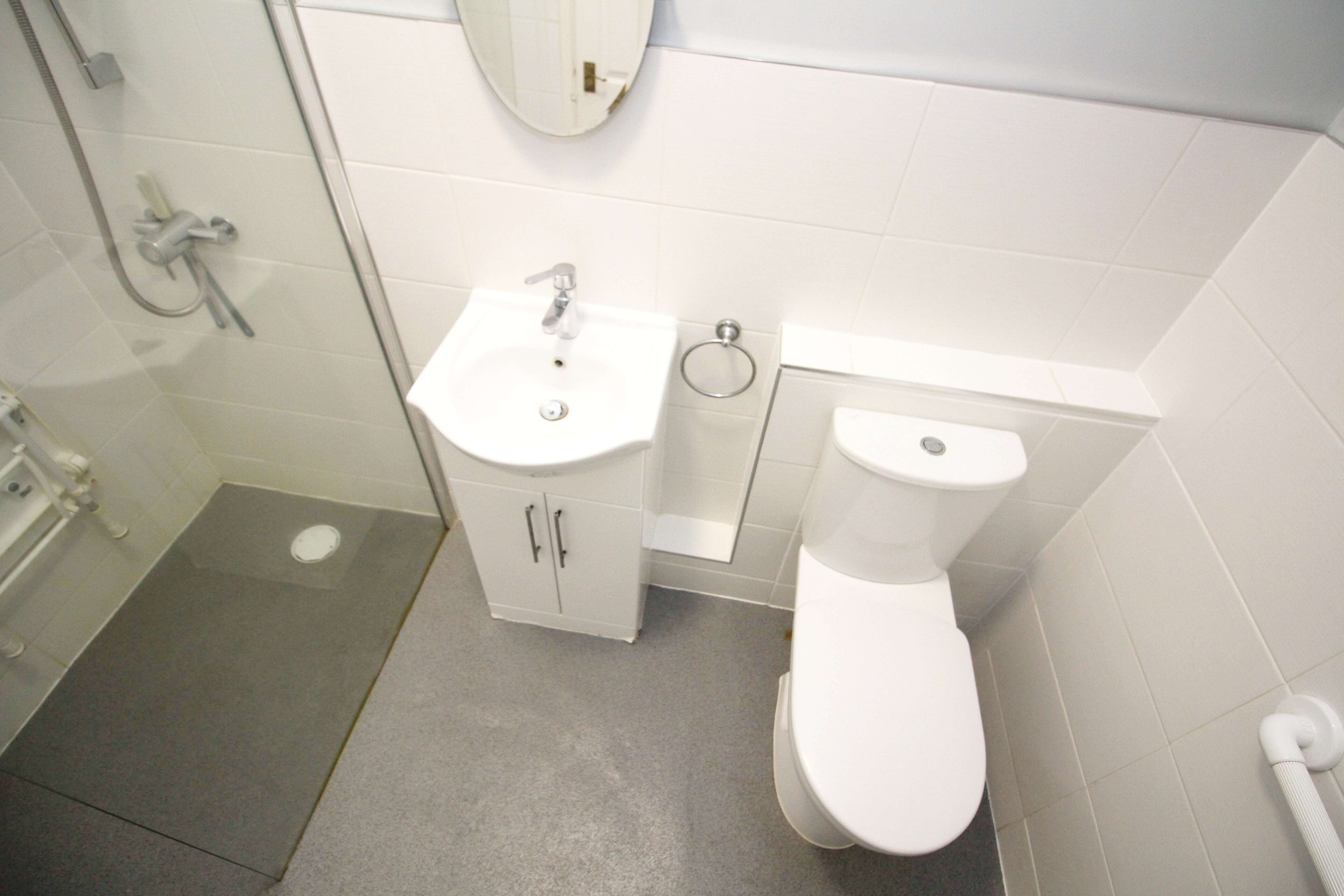 Fairview Close, Pontyclun CF72 9EQ  Interior