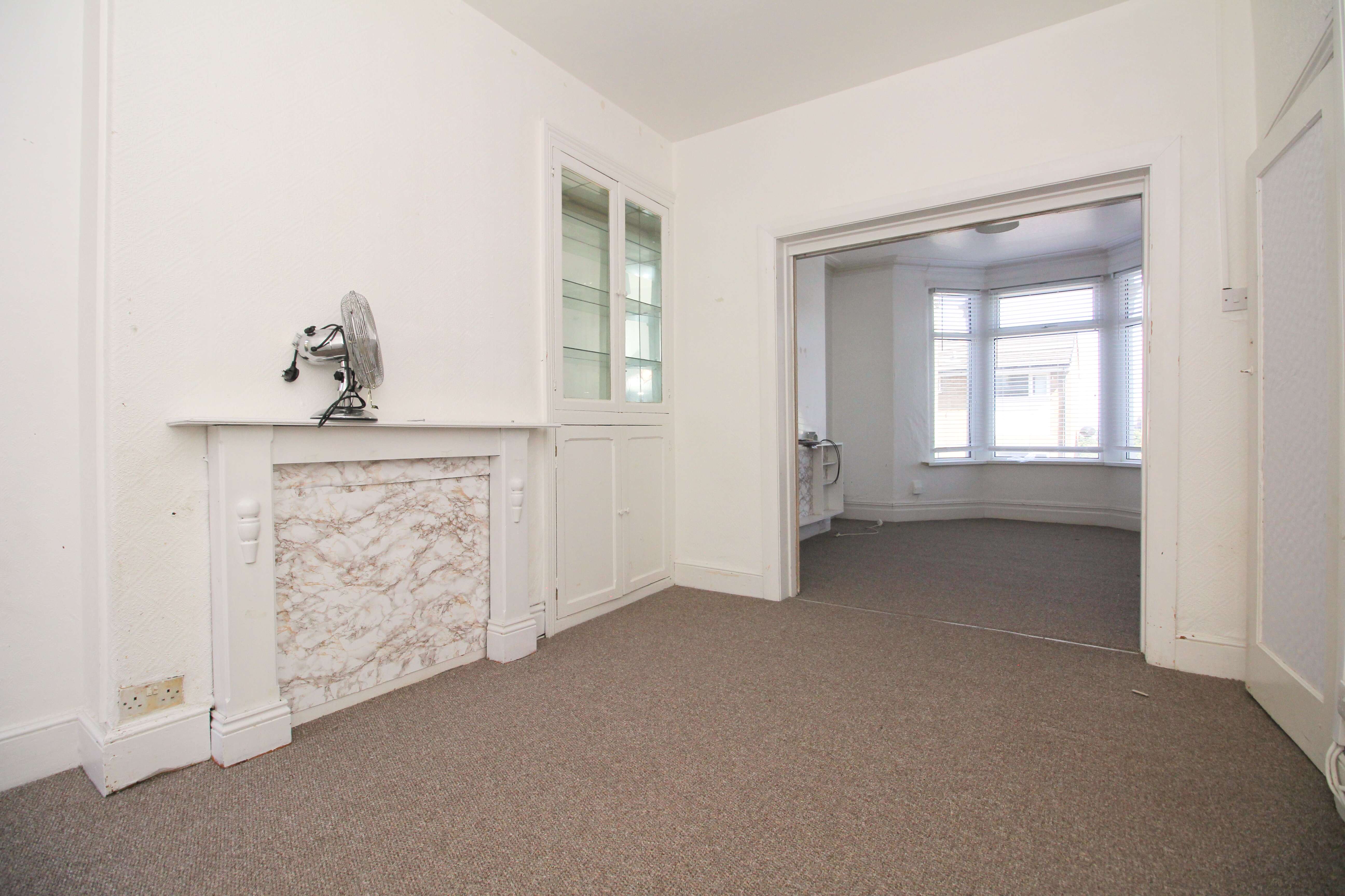 Pontypridd Street, Barry, CF63 2HH  Interior