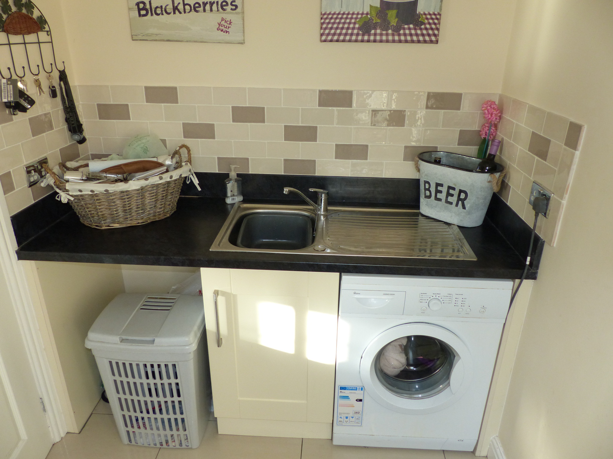 Chapel Wood Drive, CF72 9WP  Interior